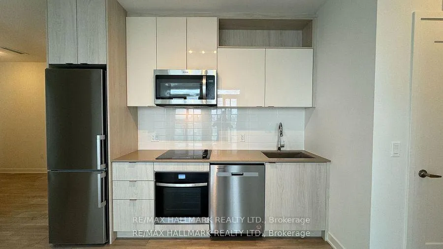 Photo 8 of Unit PH 3001, 70 Princess Street, Toronto, Waterfront Communities — HOMEH