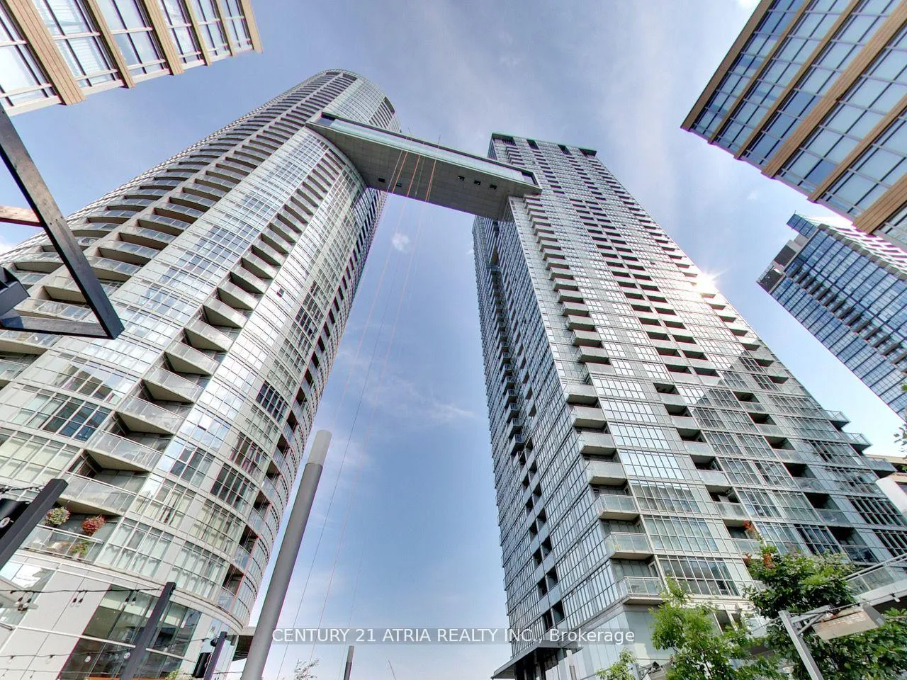Photo 2 of Unit 2901, 15 Iceboat Terrace, Toronto, Waterfront Communities — HOMEH