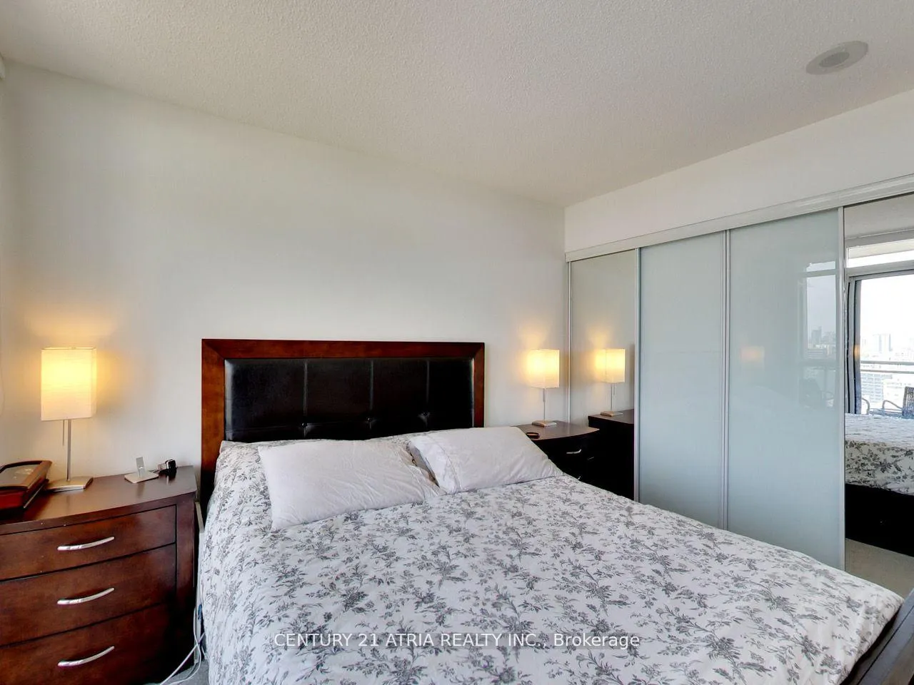 Photo 13 of Unit 2901, 15 Iceboat Terrace, Toronto, Waterfront Communities — HOMEH