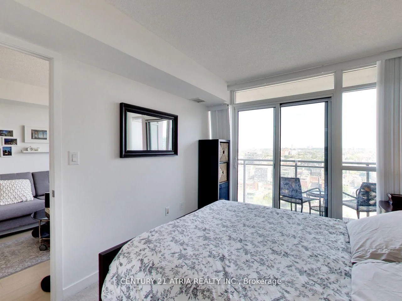 Photo 14 of Unit 2901, 15 Iceboat Terrace, Toronto, Waterfront Communities — HOMEH