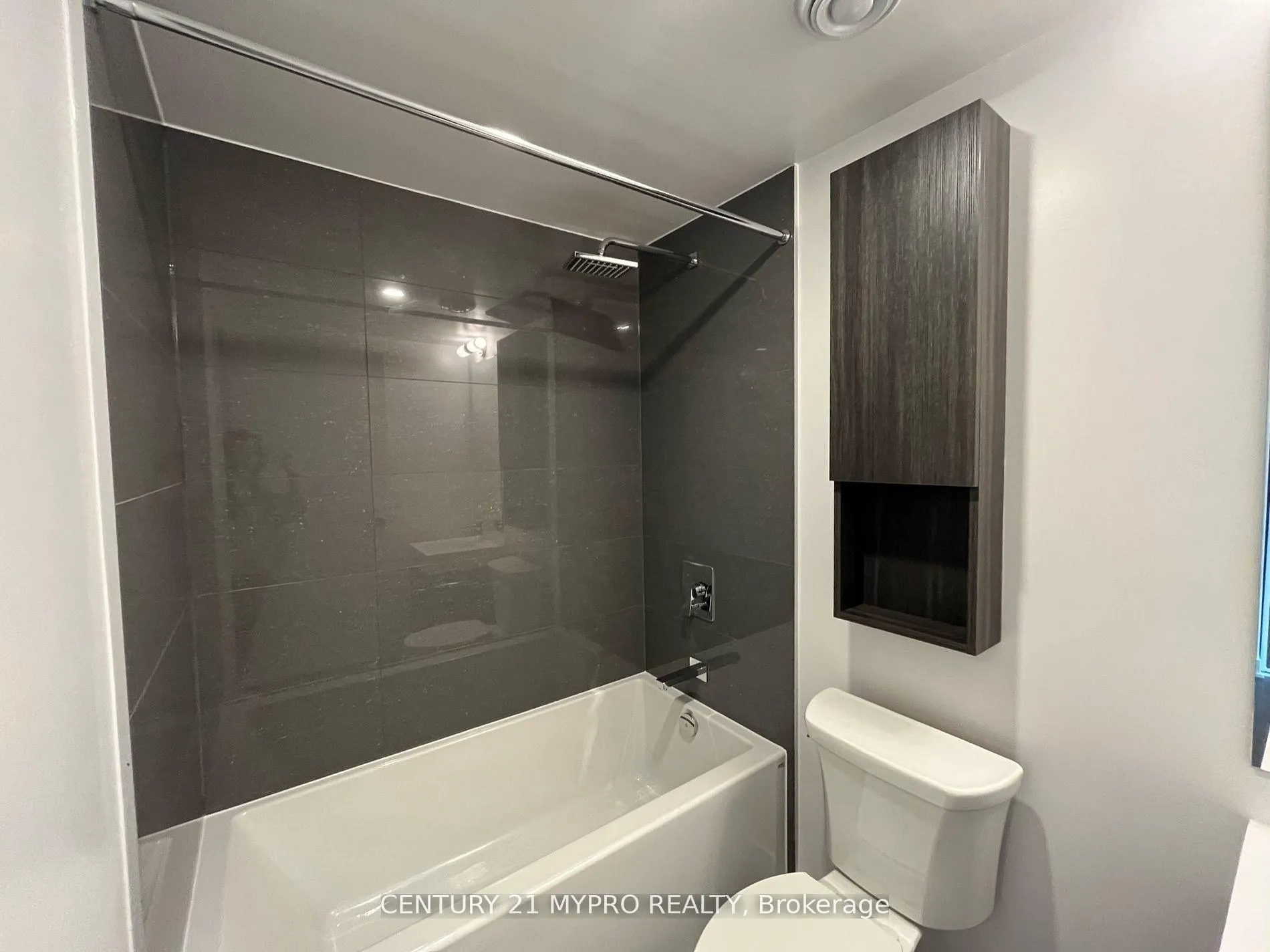 Photo 12 of Unit S709, 180 Mill Street, Toronto, Waterfront Communities — HOMEH