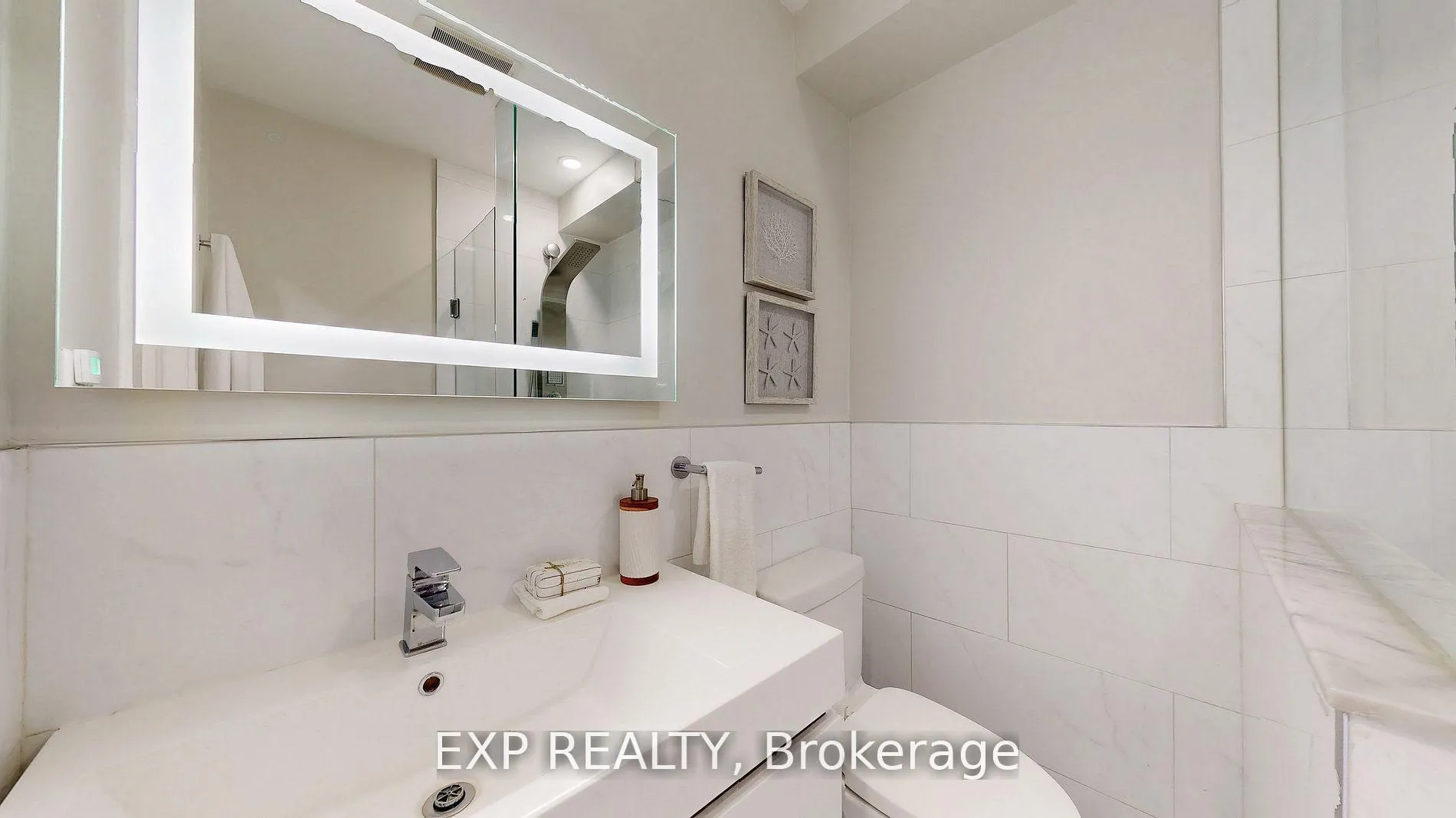 Photo 7 of Unit C, 122 Parkmount Road, Toronto, Greenwood-Coxwell — HOMEH
