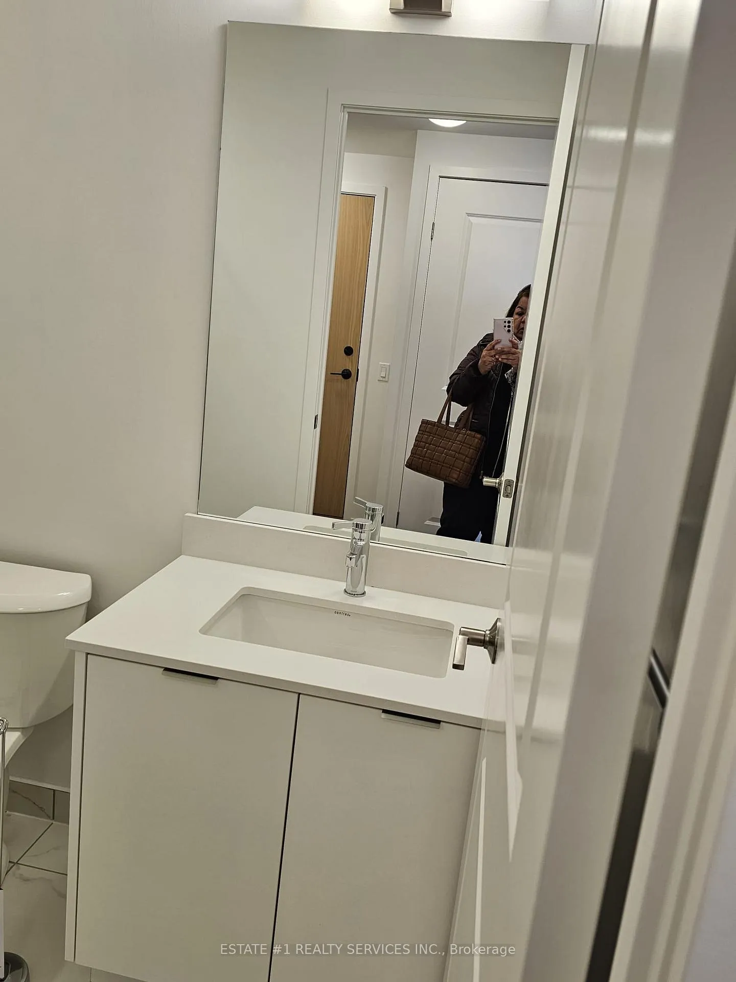 Photo 19 of Unit 1410, 204 Burnhamthorpe Road E, Mississauga, Mississauga Valleys — HOMEH