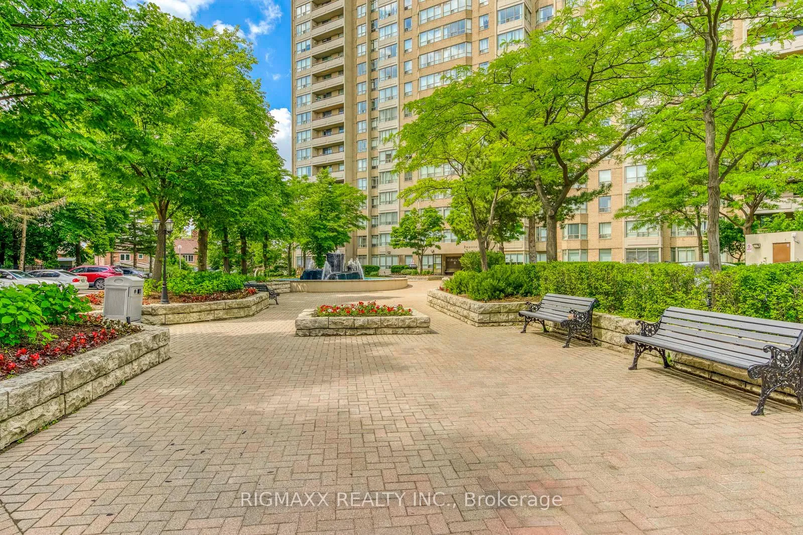 Photo 4 of Unit 1604, 30 Malta Avenue, Brampton, Fletcher's Creek South — HOMEH