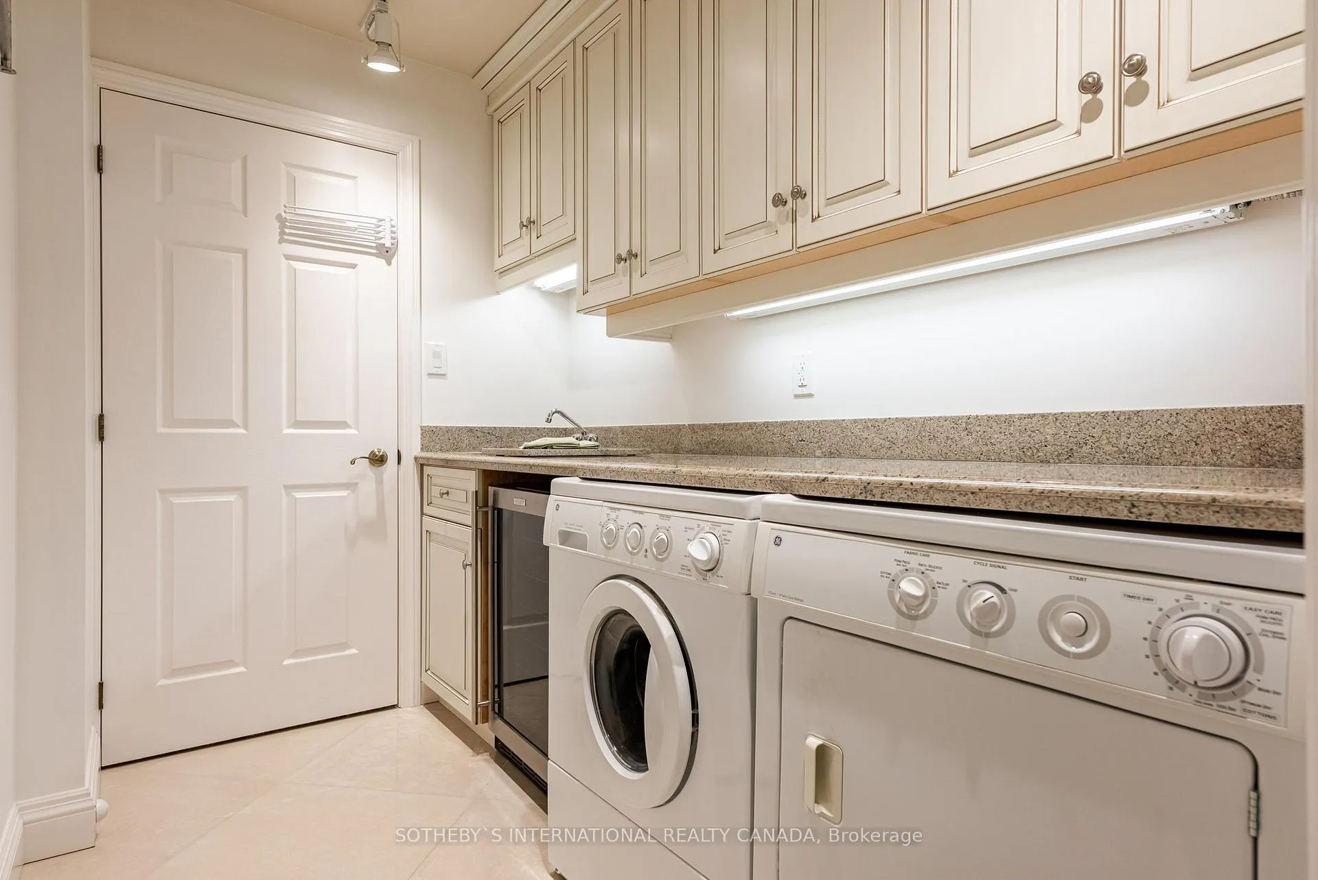 Photo 20 of Unit 6E, 174 Mountain Park Avenue, Hamilton, Eastmount — HOMEH