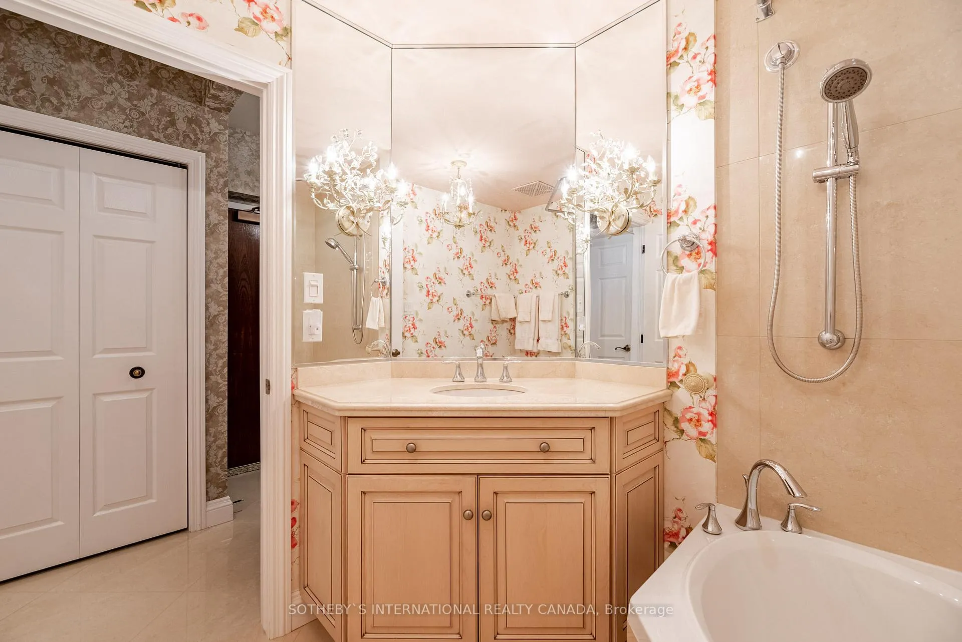 Photo 30 of Unit 6E, 174 Mountain Park Avenue, Hamilton, Eastmount — HOMEH
