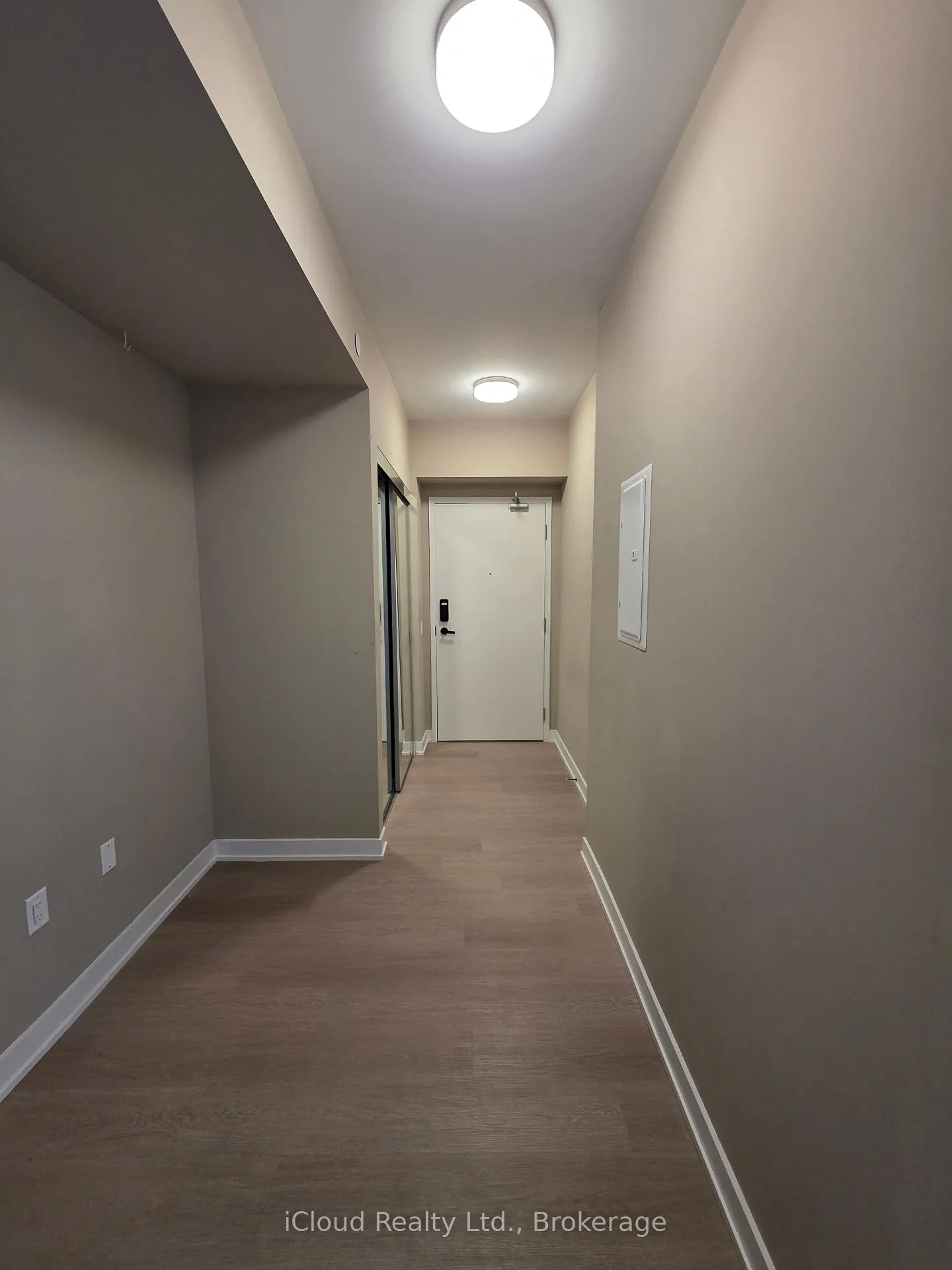 Photo 5 of Unit 3601, 3883 Quartz Road, Mississauga, City Centre — HOMEH
