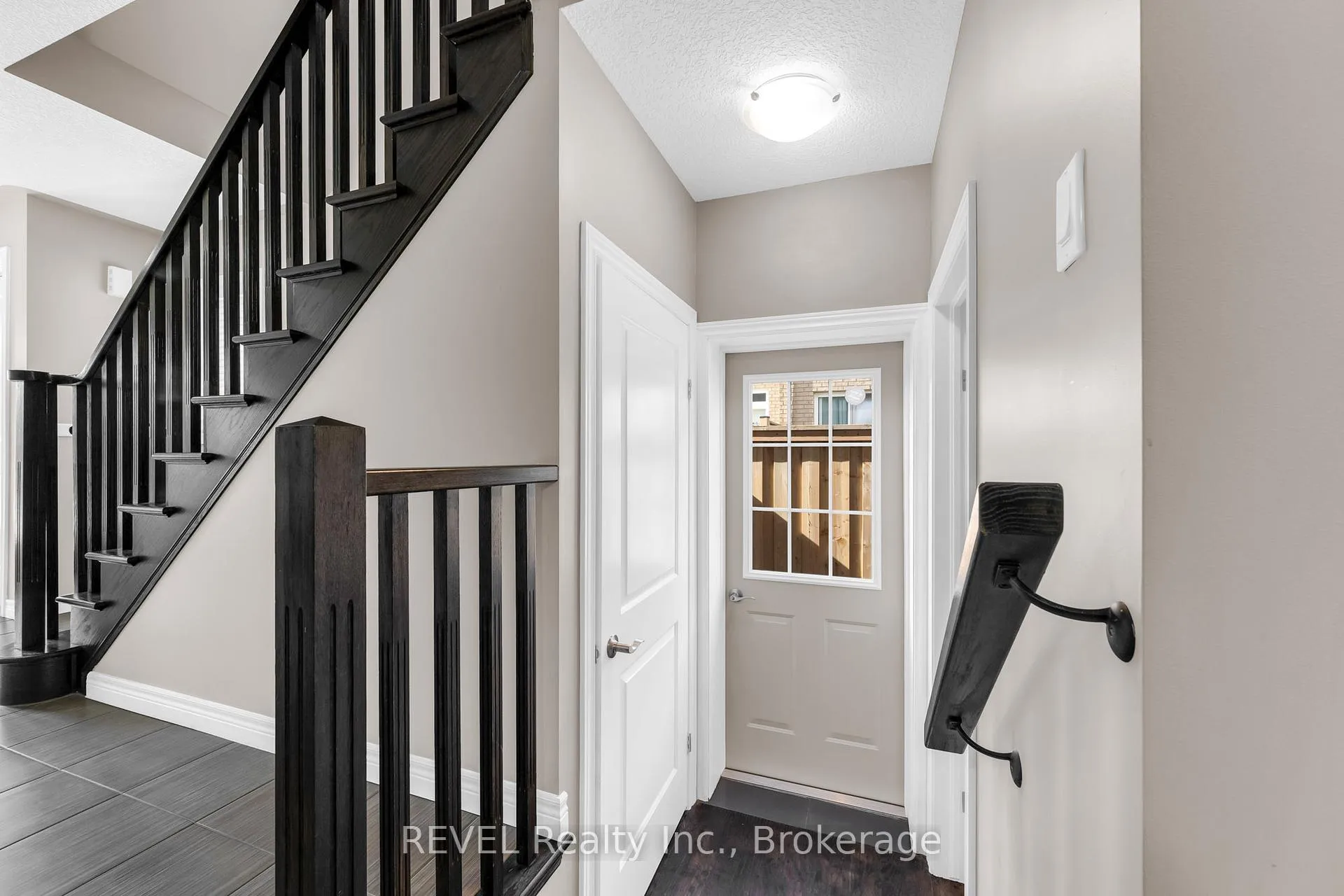 Photo 25 of 102 Cittadella Boulevard, Hamilton, Rural Glanbrook — HOMEH