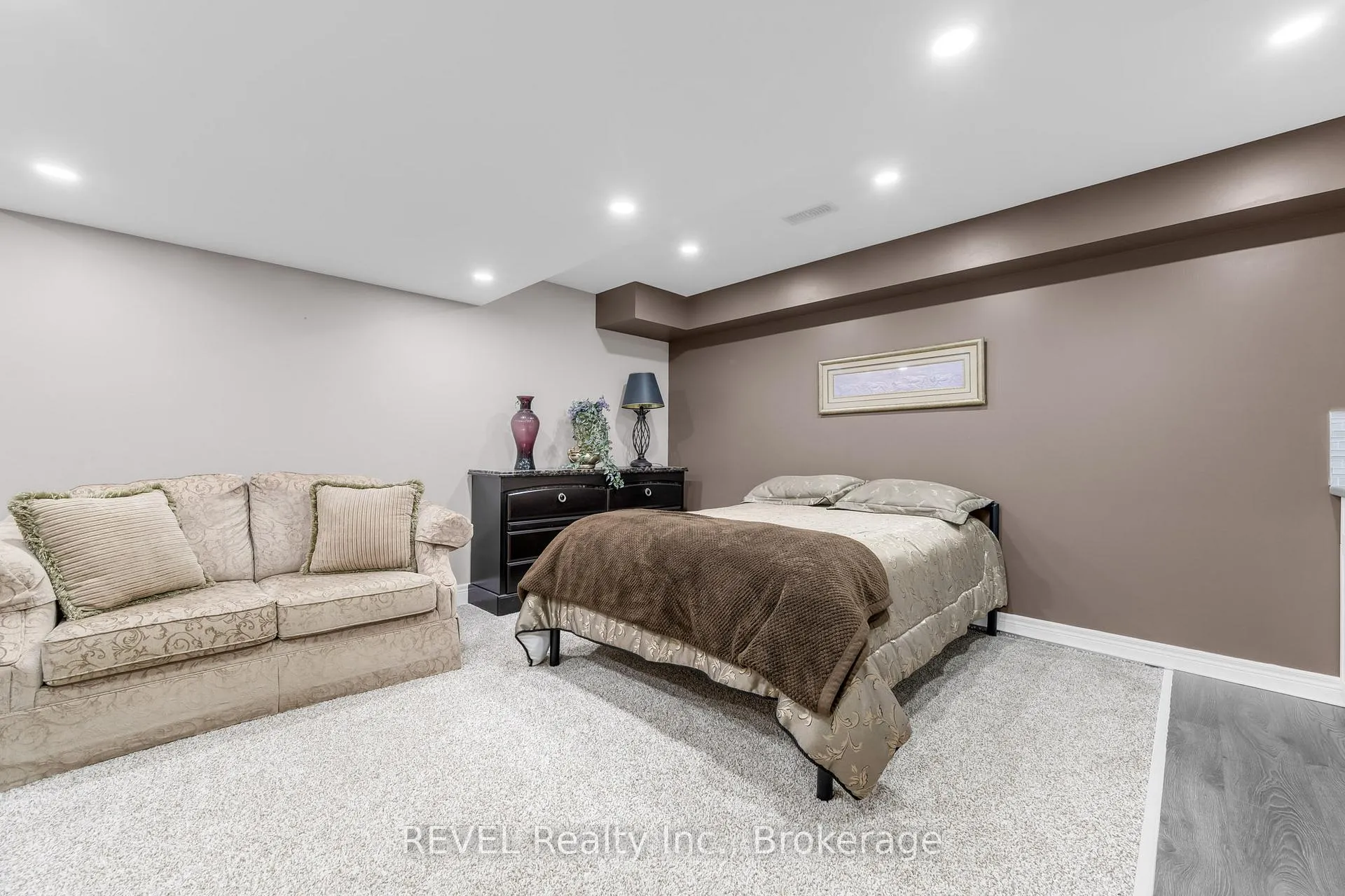 Photo 28 of 102 Cittadella Boulevard, Hamilton, Rural Glanbrook — HOMEH