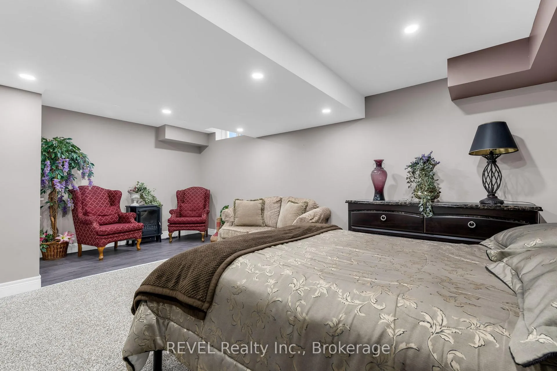 Photo 29 of 102 Cittadella Boulevard, Hamilton, Rural Glanbrook — HOMEH