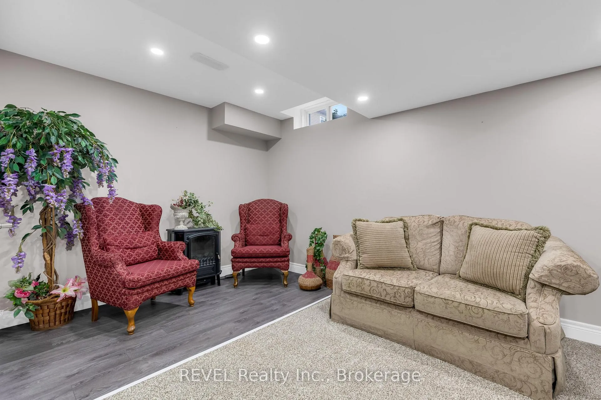 Photo 30 of 102 Cittadella Boulevard, Hamilton, Rural Glanbrook — HOMEH