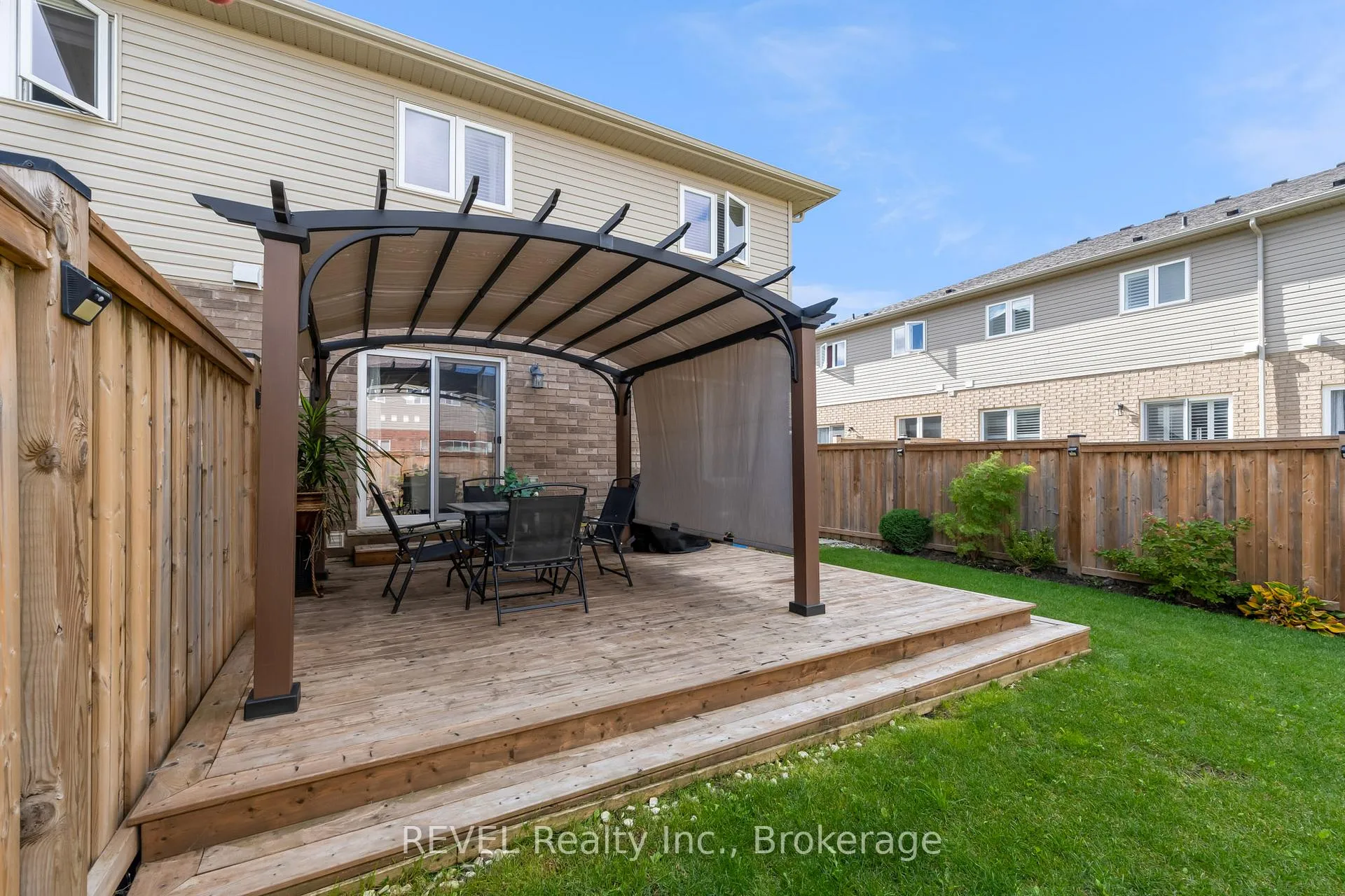 Photo 35 of 102 Cittadella Boulevard, Hamilton, Rural Glanbrook — HOMEH