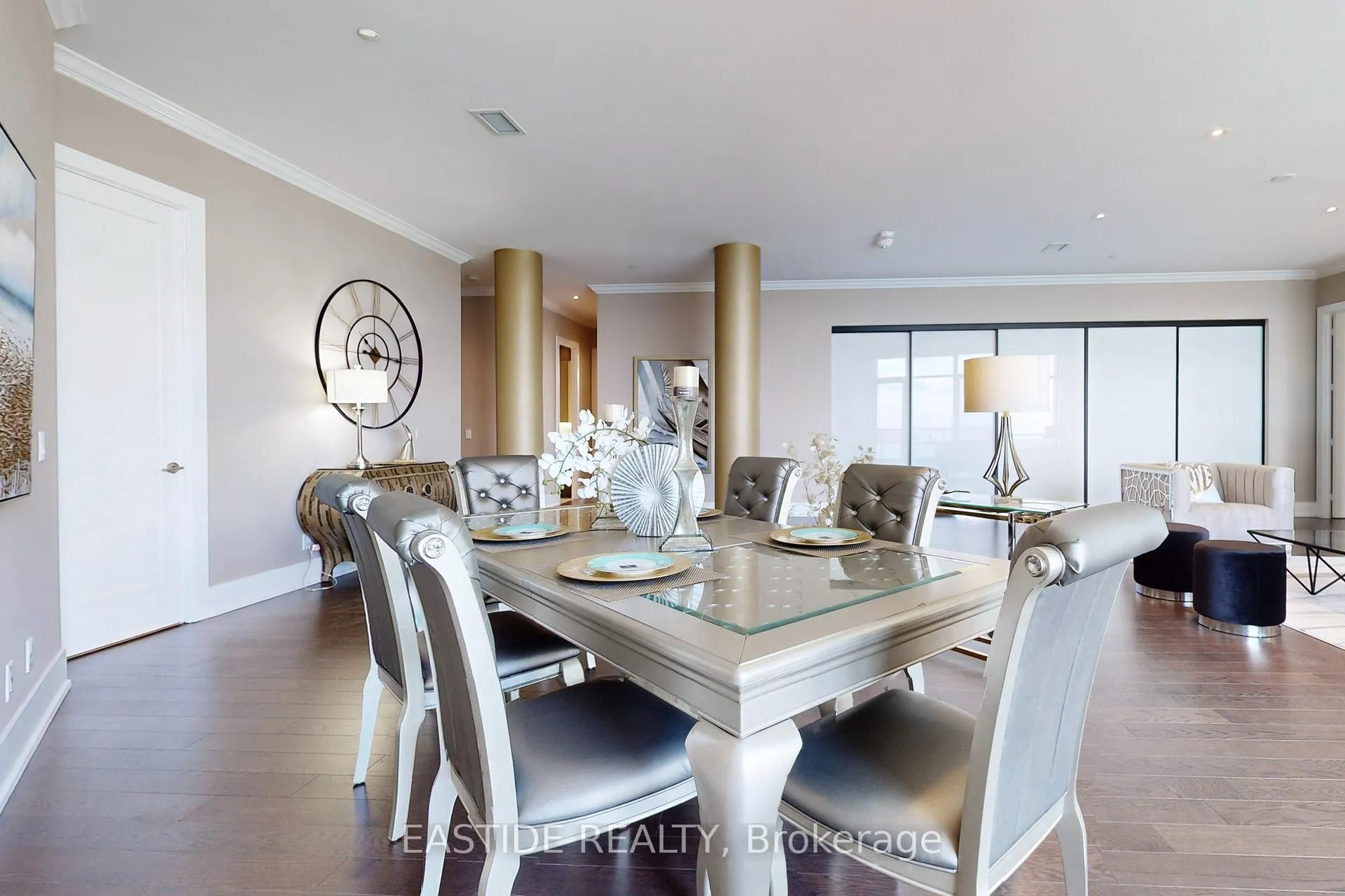Photo 9 of Unit Sph09, 1 Edgewater Drive, Toronto, Waterfront Communities — HOMEH