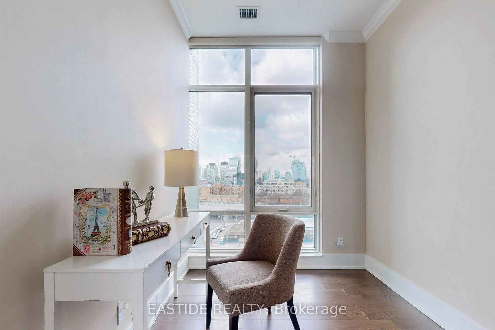 Photo 18 of Unit Sph09, 1 Edgewater Drive, Toronto, Waterfront Communities — HOMEH