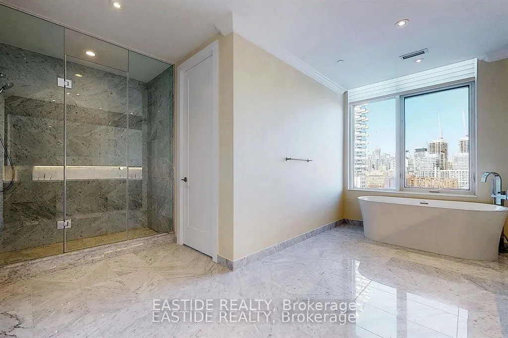 Photo 21 of Unit Sph09, 1 Edgewater Drive, Toronto, Waterfront Communities — HOMEH