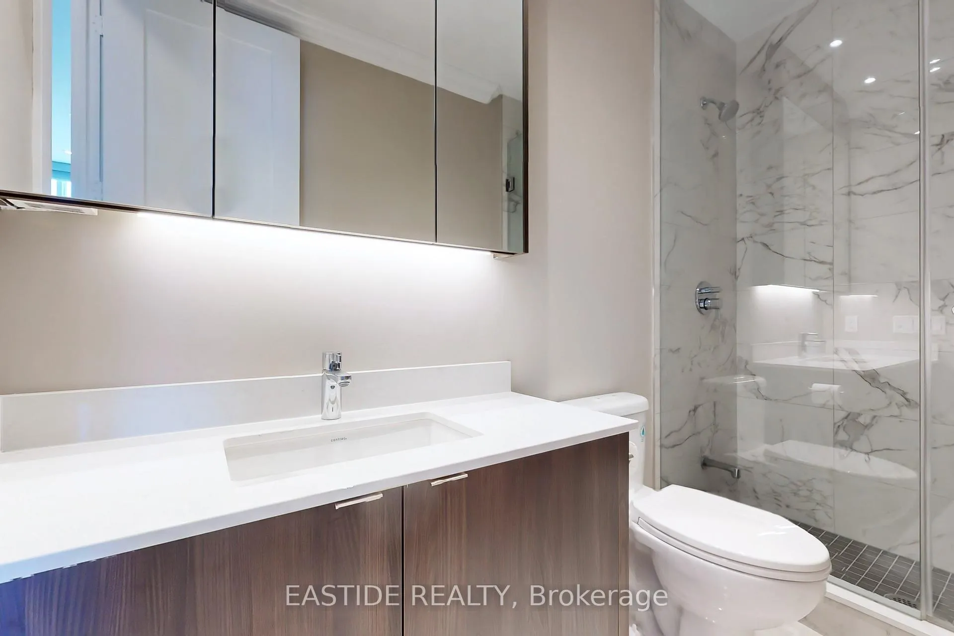 Photo 23 of Unit Sph09, 1 Edgewater Drive, Toronto, Waterfront Communities — HOMEH