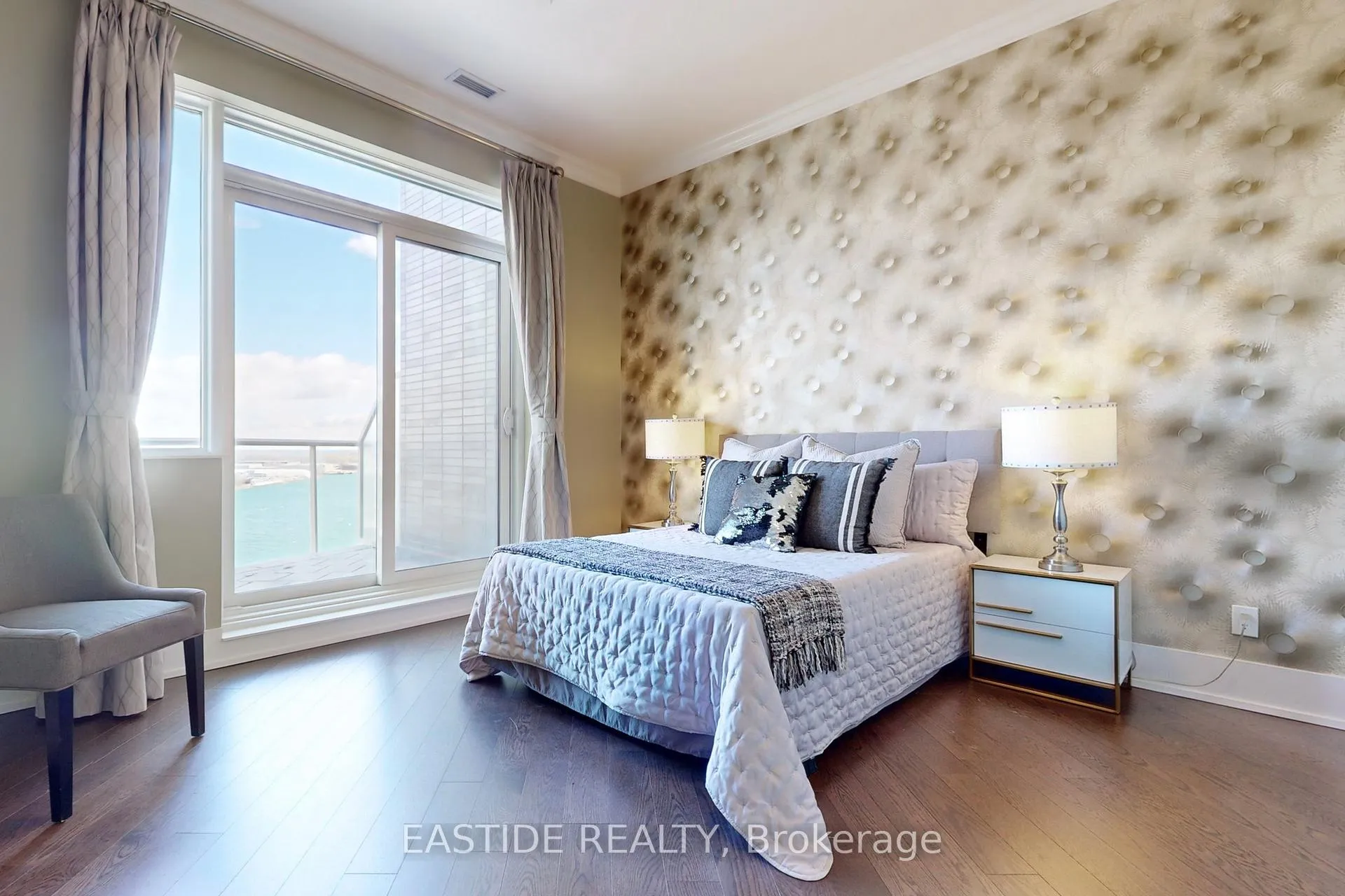 Photo 27 of Unit Sph09, 1 Edgewater Drive, Toronto, Waterfront Communities — HOMEH