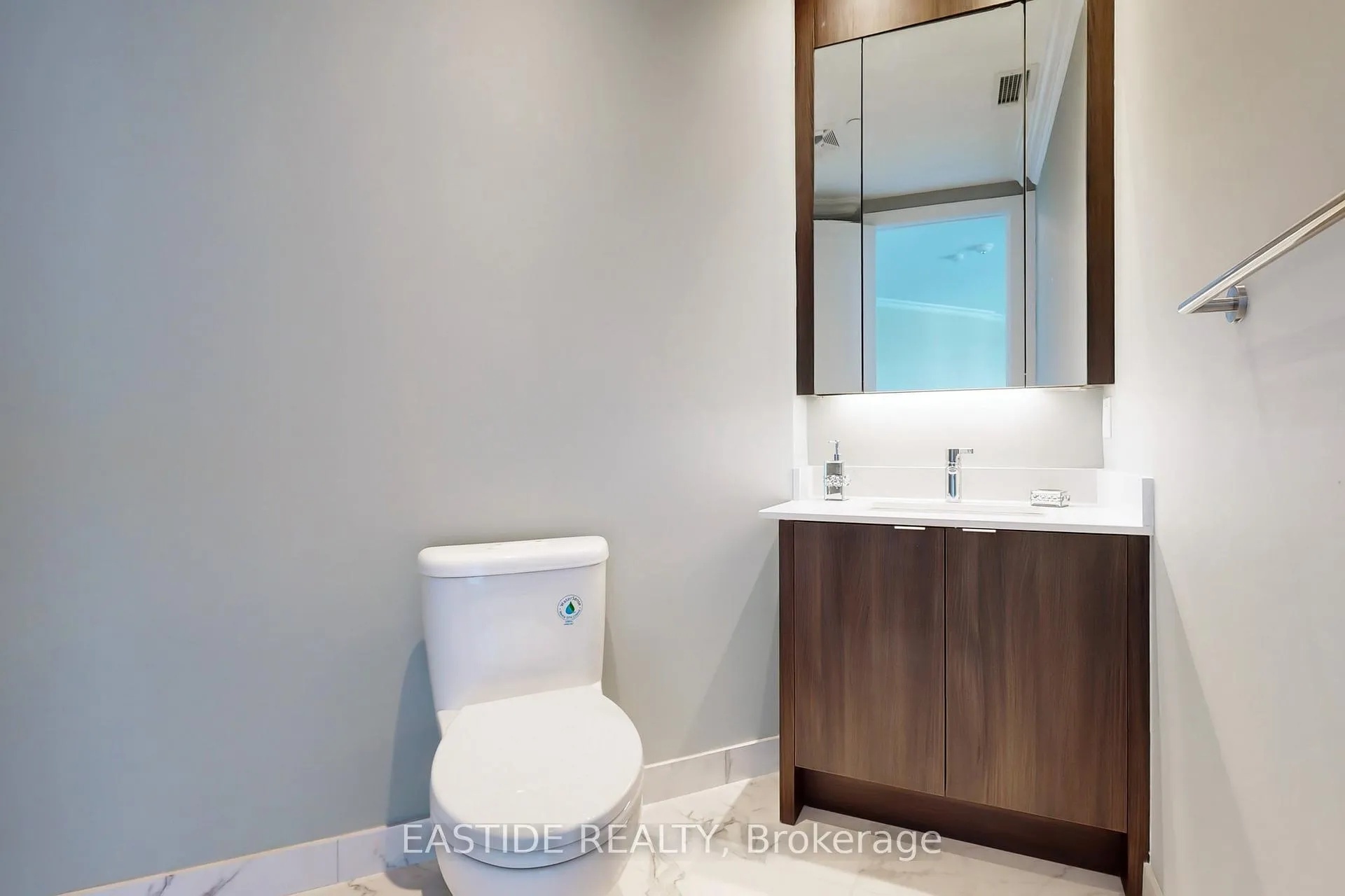 Photo 29 of Unit Sph09, 1 Edgewater Drive, Toronto, Waterfront Communities — HOMEH