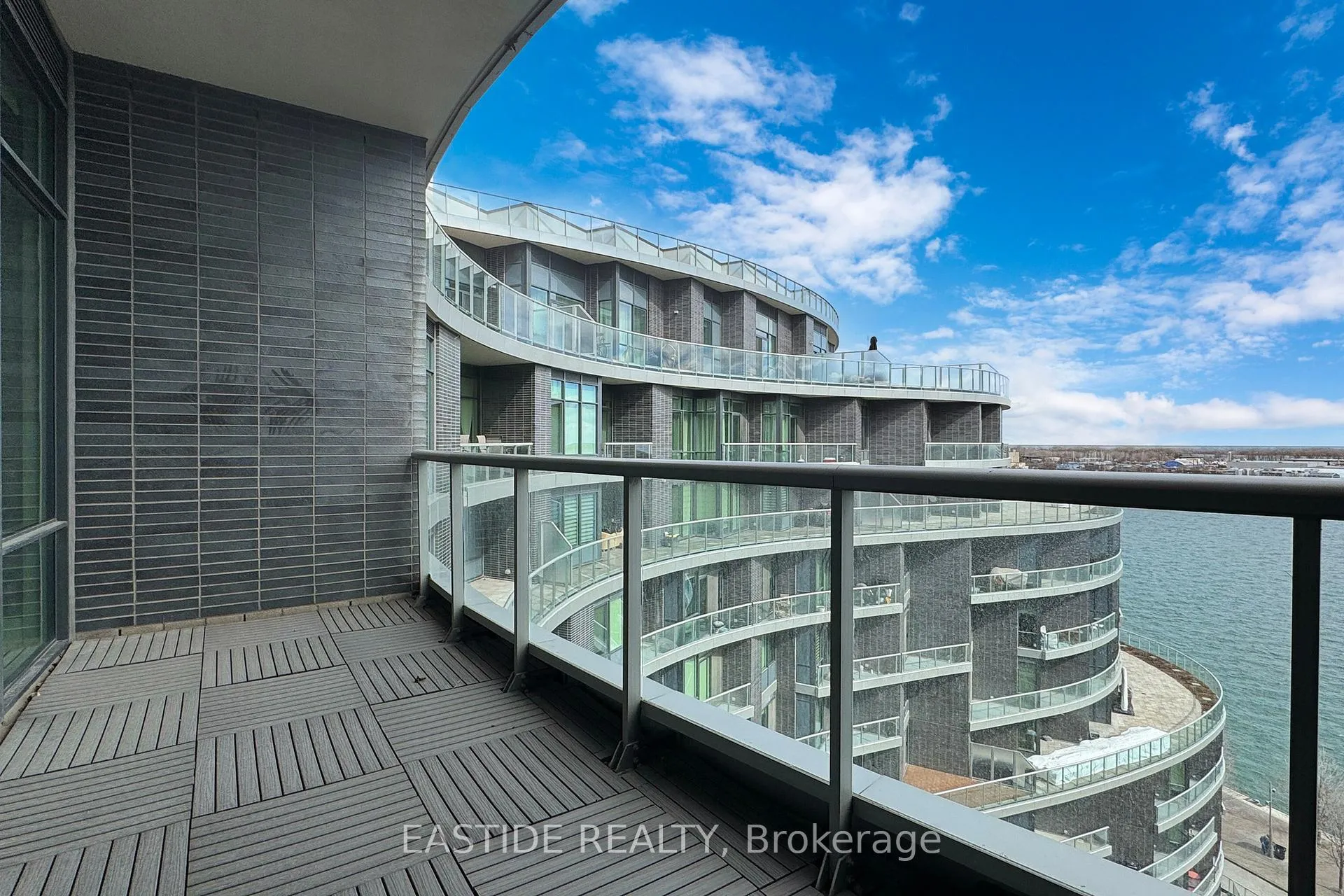 Photo 30 of Unit Sph09, 1 Edgewater Drive, Toronto, Waterfront Communities — HOMEH