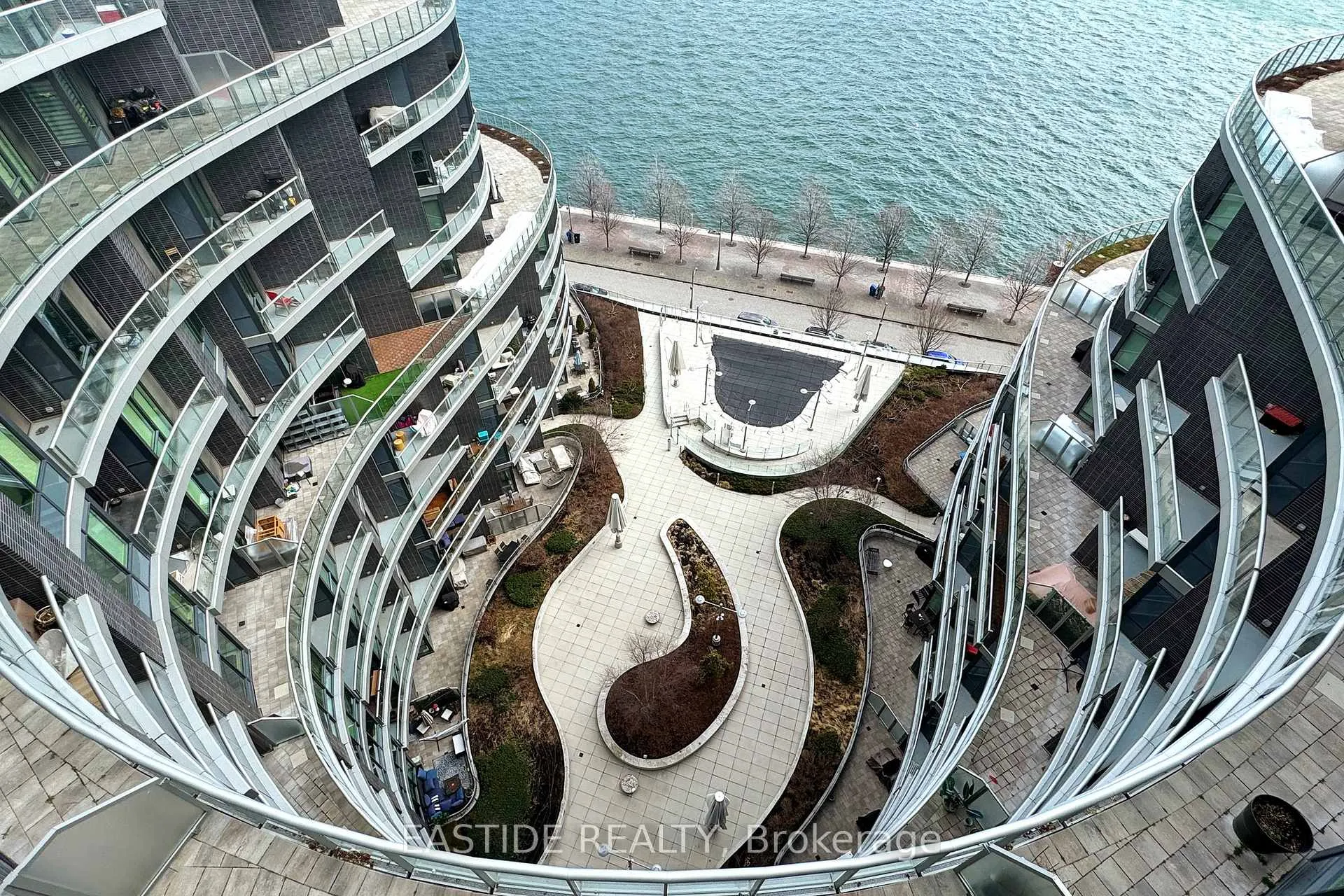 Photo 32 of Unit Sph09, 1 Edgewater Drive, Toronto, Waterfront Communities — HOMEH