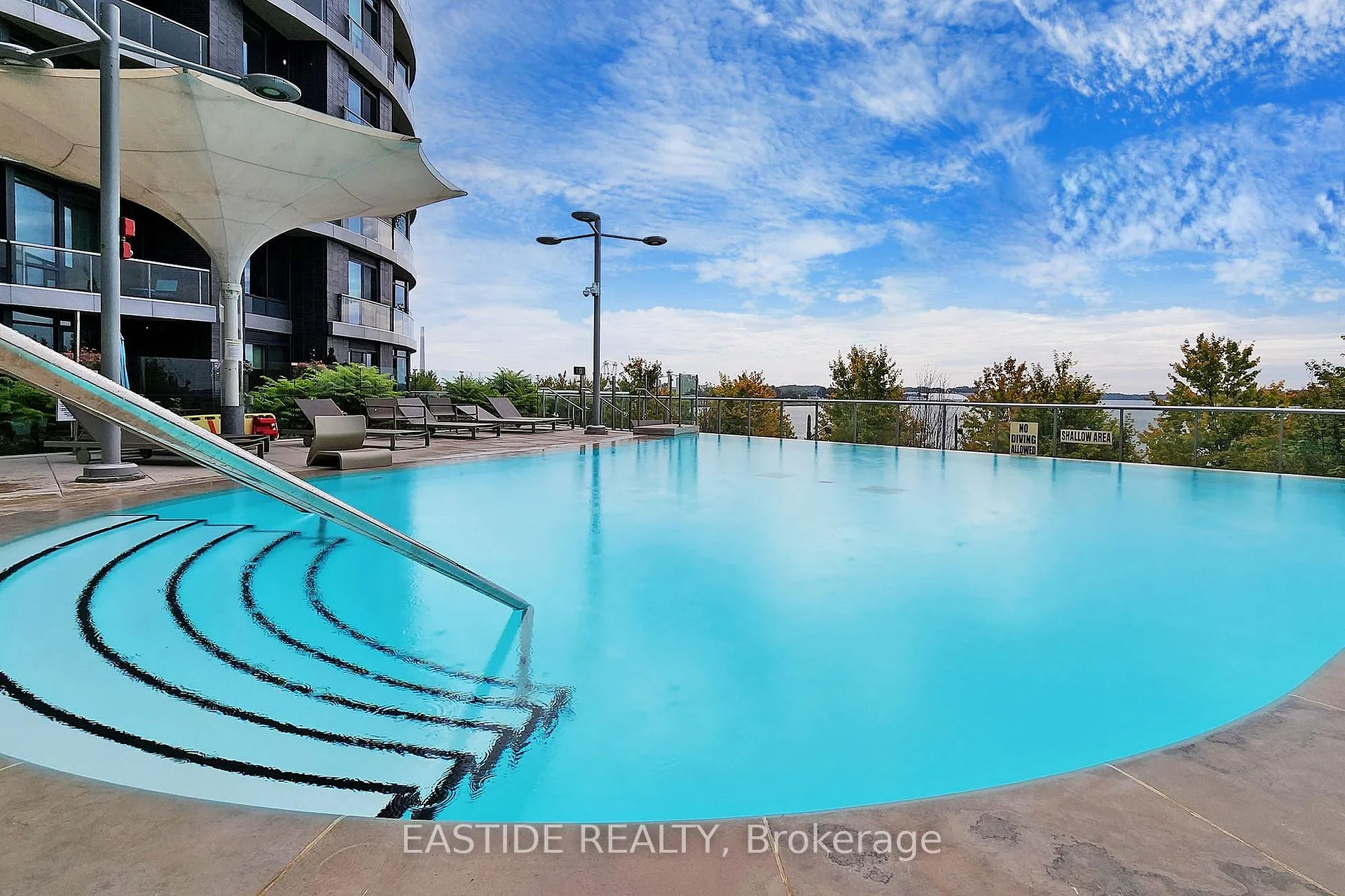Photo 33 of Unit Sph09, 1 Edgewater Drive, Toronto, Waterfront Communities — HOMEH
