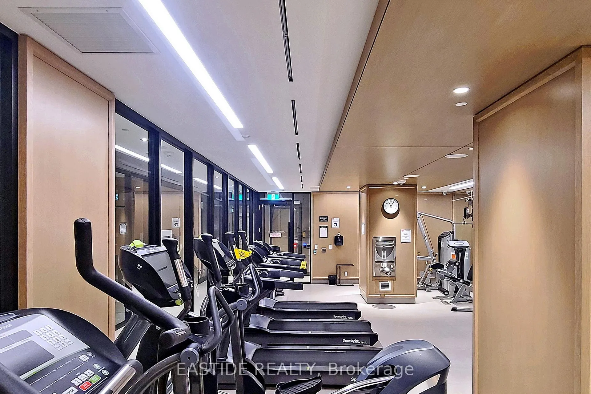 Photo 37 of Unit Sph09, 1 Edgewater Drive, Toronto, Waterfront Communities — HOMEH