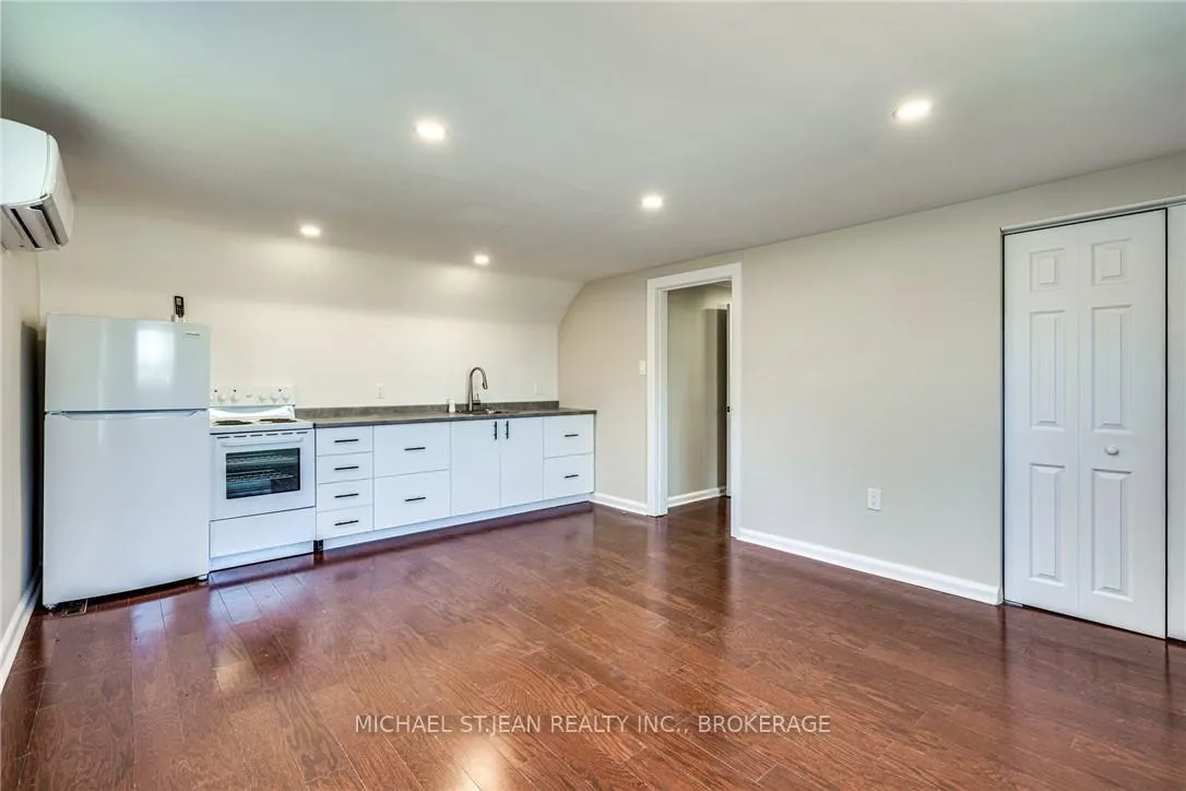 Photo 16 of Unit 2, 2657 Binbrook Road, Hamilton, Binbrook — HOMEH