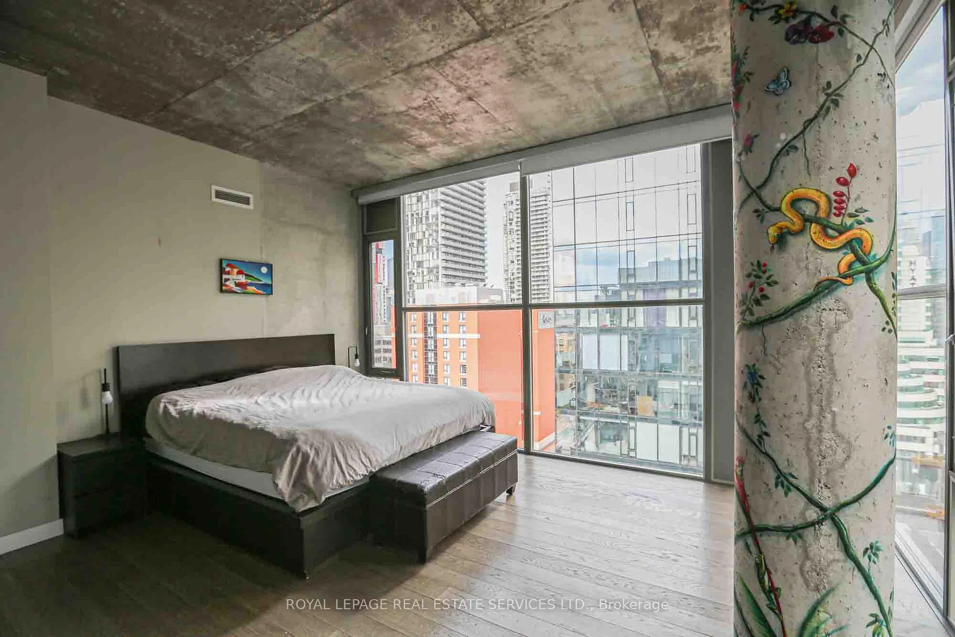 Photo 8 of Unit 1505, 25 Oxley Street, Toronto, Waterfront Communities — HOMEH