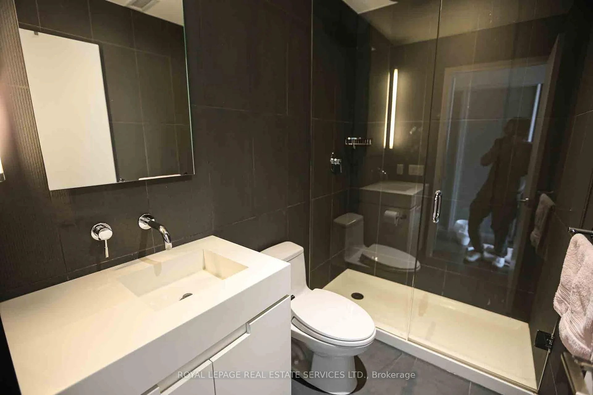 Photo 15 of Unit 1505, 25 Oxley Street, Toronto, Waterfront Communities — HOMEH