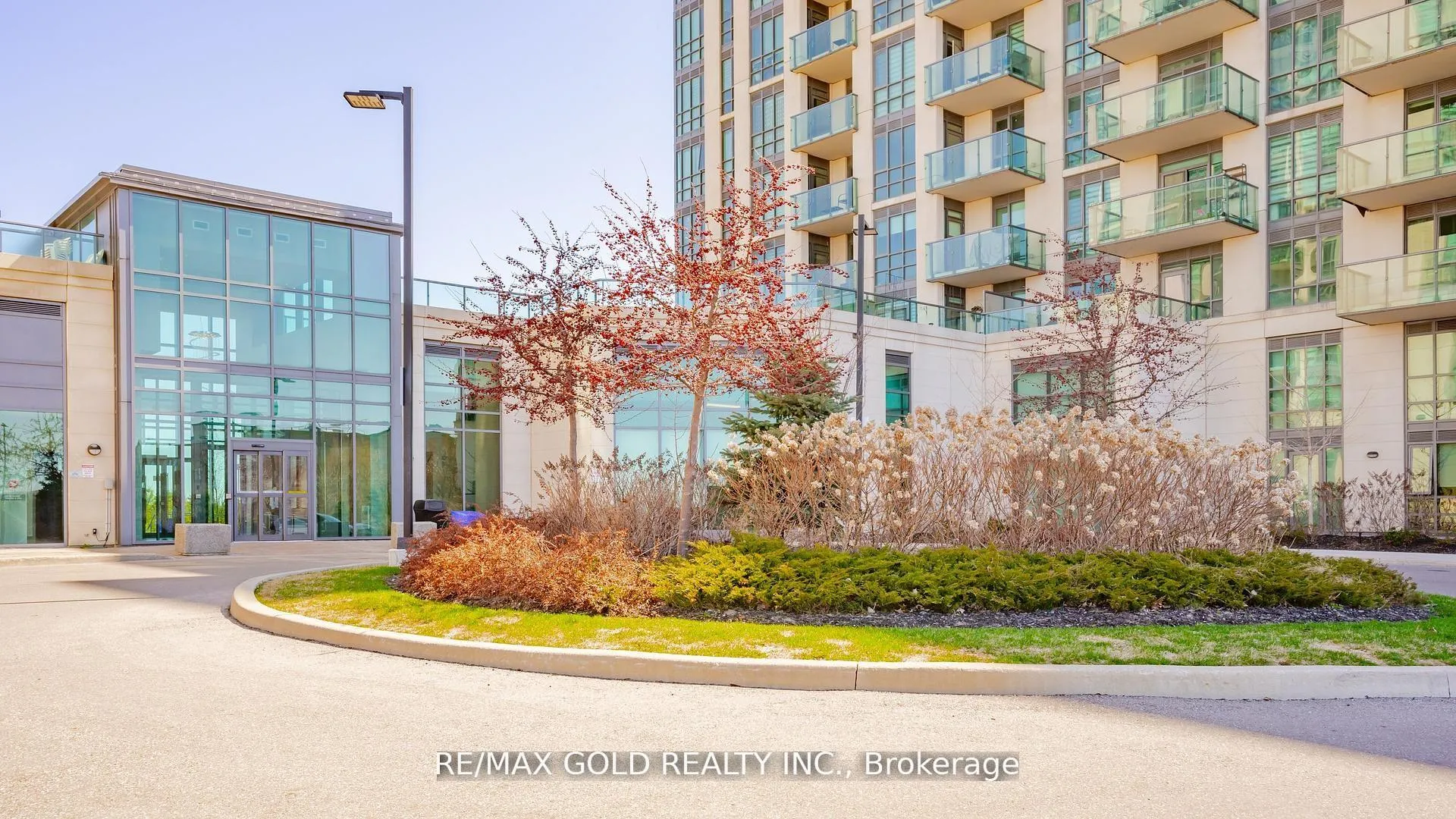 Photo 3 of Unit 1001, 65 Yorkland Boulevard, Brampton, Bram East — HOMEH