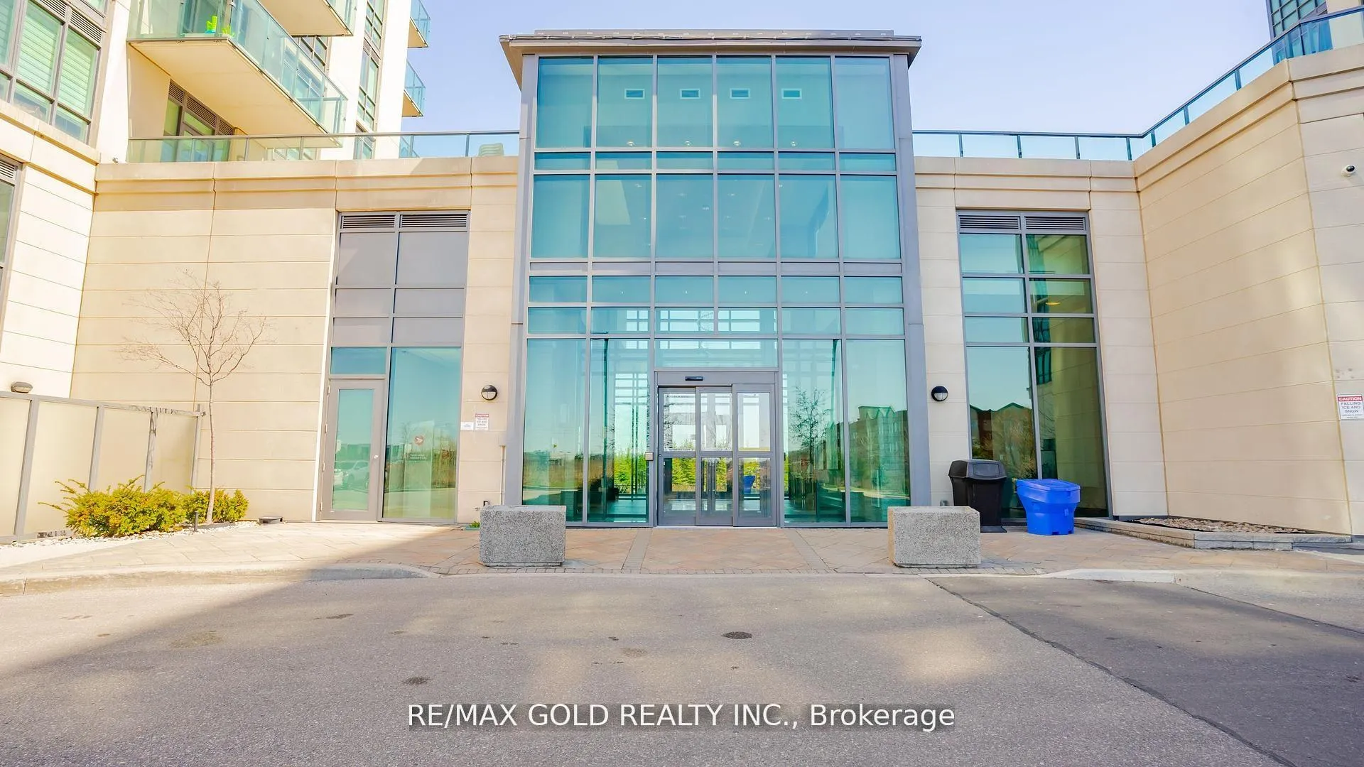 Photo 4 of Unit 1001, 65 Yorkland Boulevard, Brampton, Bram East — HOMEH