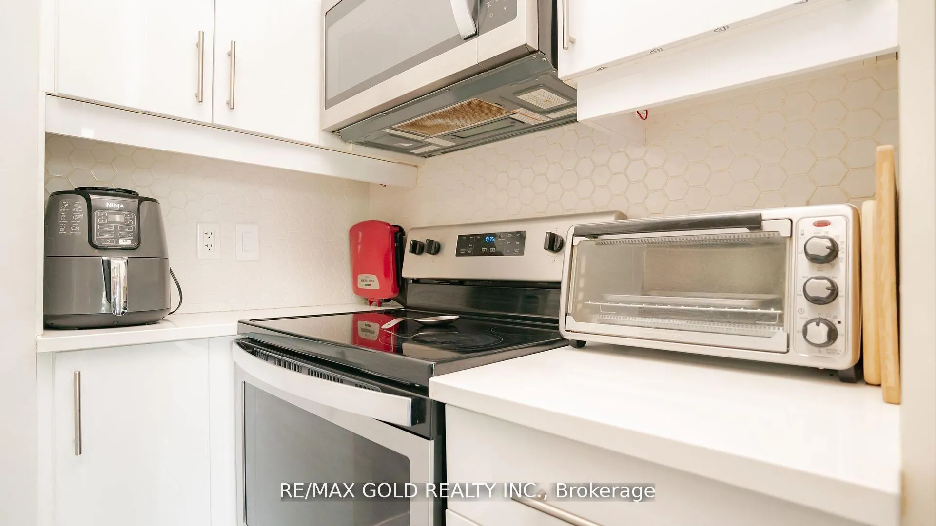 Photo 15 of Unit 1001, 65 Yorkland Boulevard, Brampton, Bram East — HOMEH