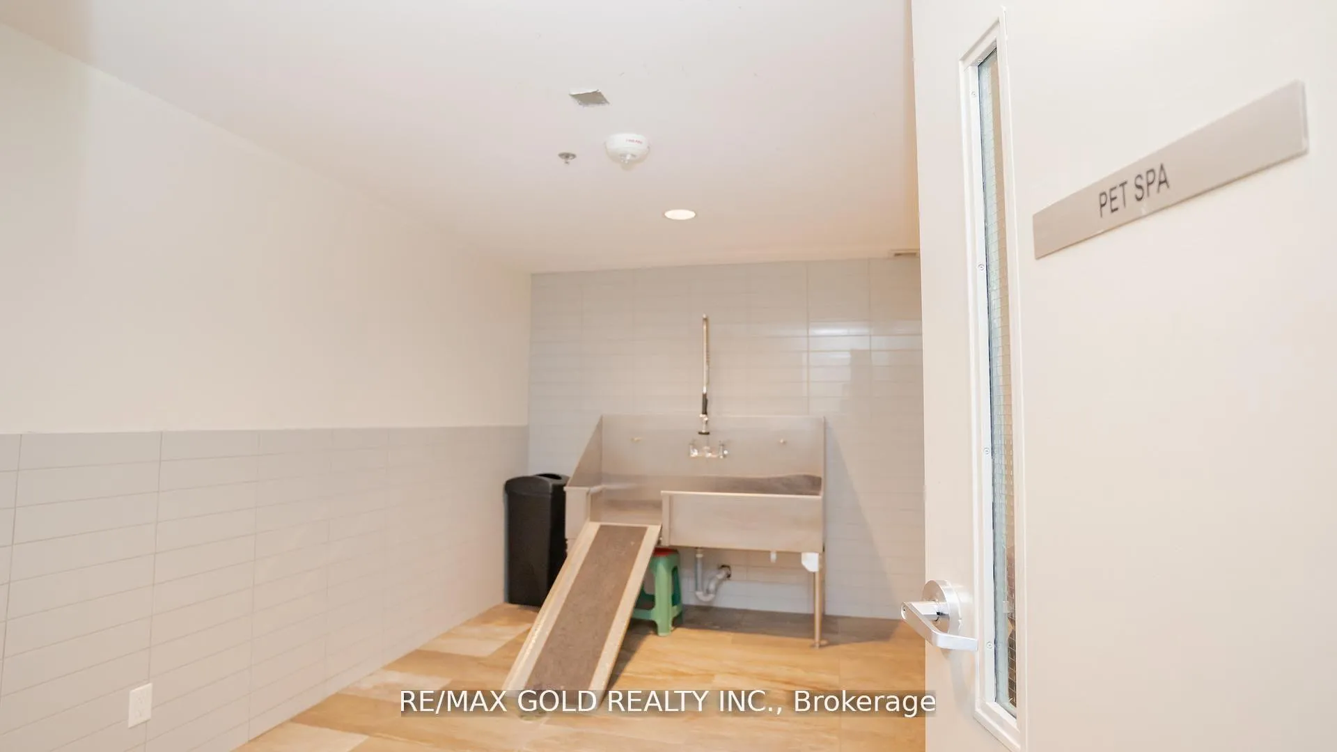 Photo 32 of Unit 1001, 65 Yorkland Boulevard, Brampton, Bram East — HOMEH