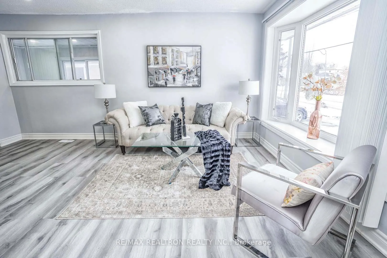 Photo 7 of 57 Thornbeck Drive, Scarborough, Woburn — HOMEH