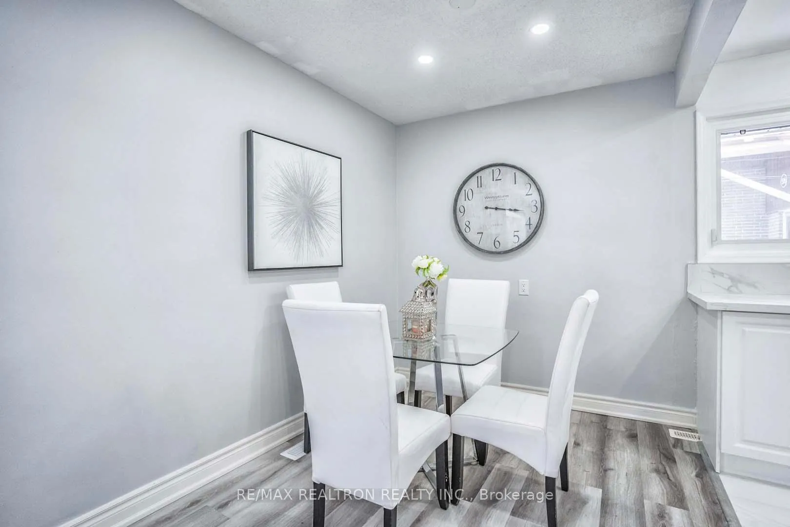 Photo 8 of 57 Thornbeck Drive, Scarborough, Woburn — HOMEH