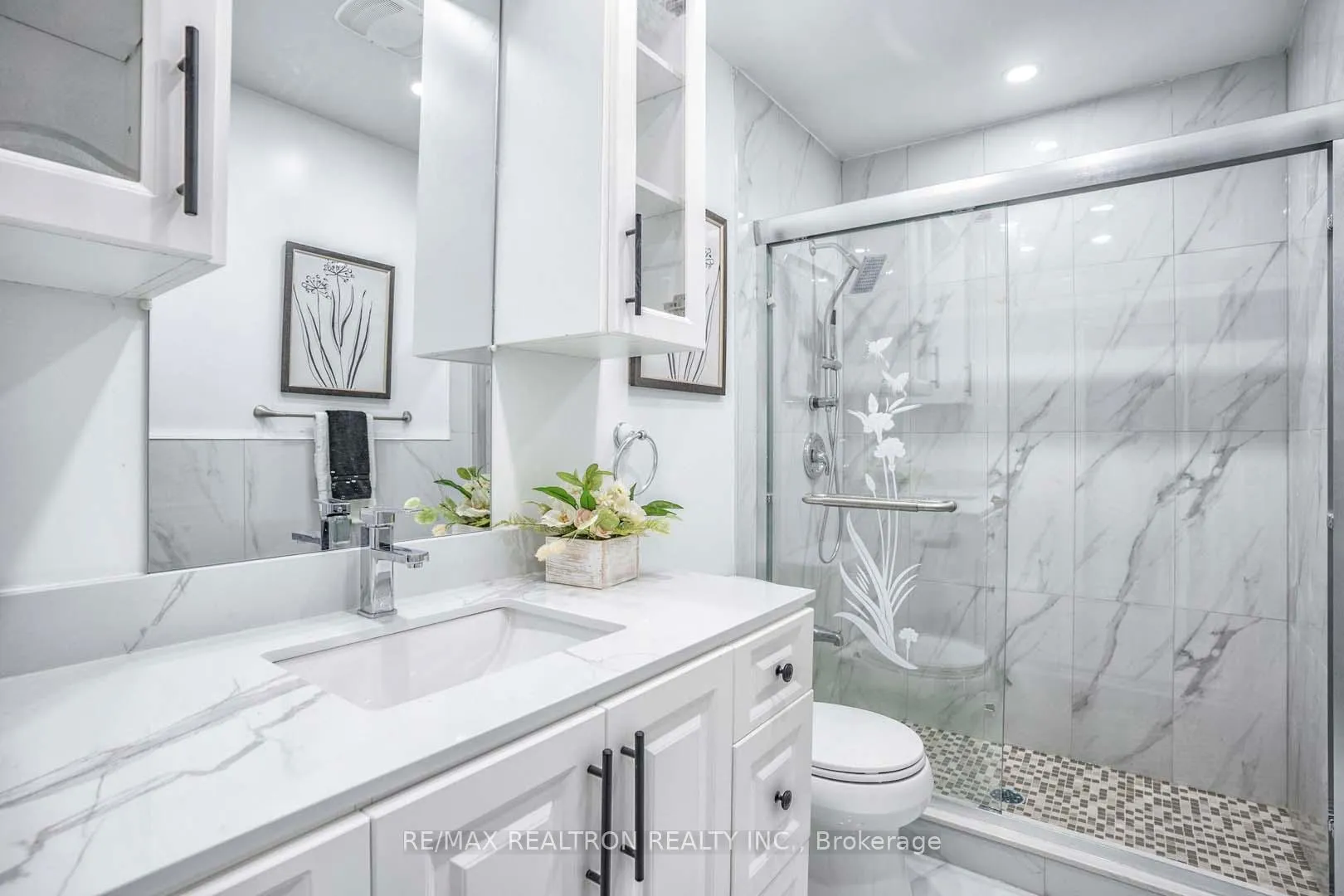 Photo 15 of 57 Thornbeck Drive, Scarborough, Woburn — HOMEH