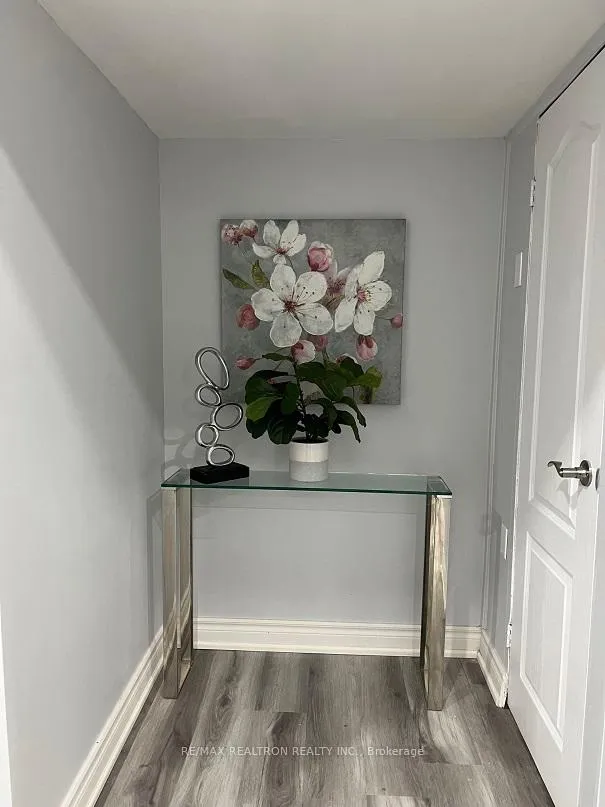 Photo 22 of 57 Thornbeck Drive, Scarborough, Woburn — HOMEH