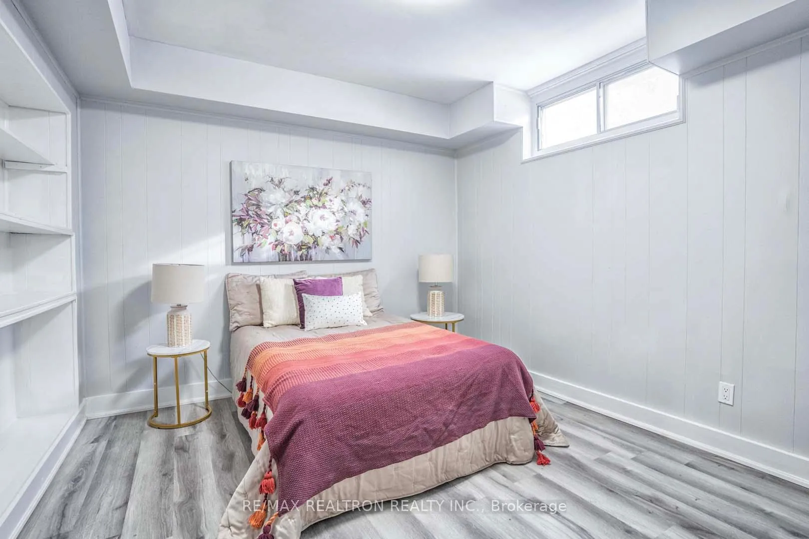 Photo 26 of 57 Thornbeck Drive, Scarborough, Woburn — HOMEH