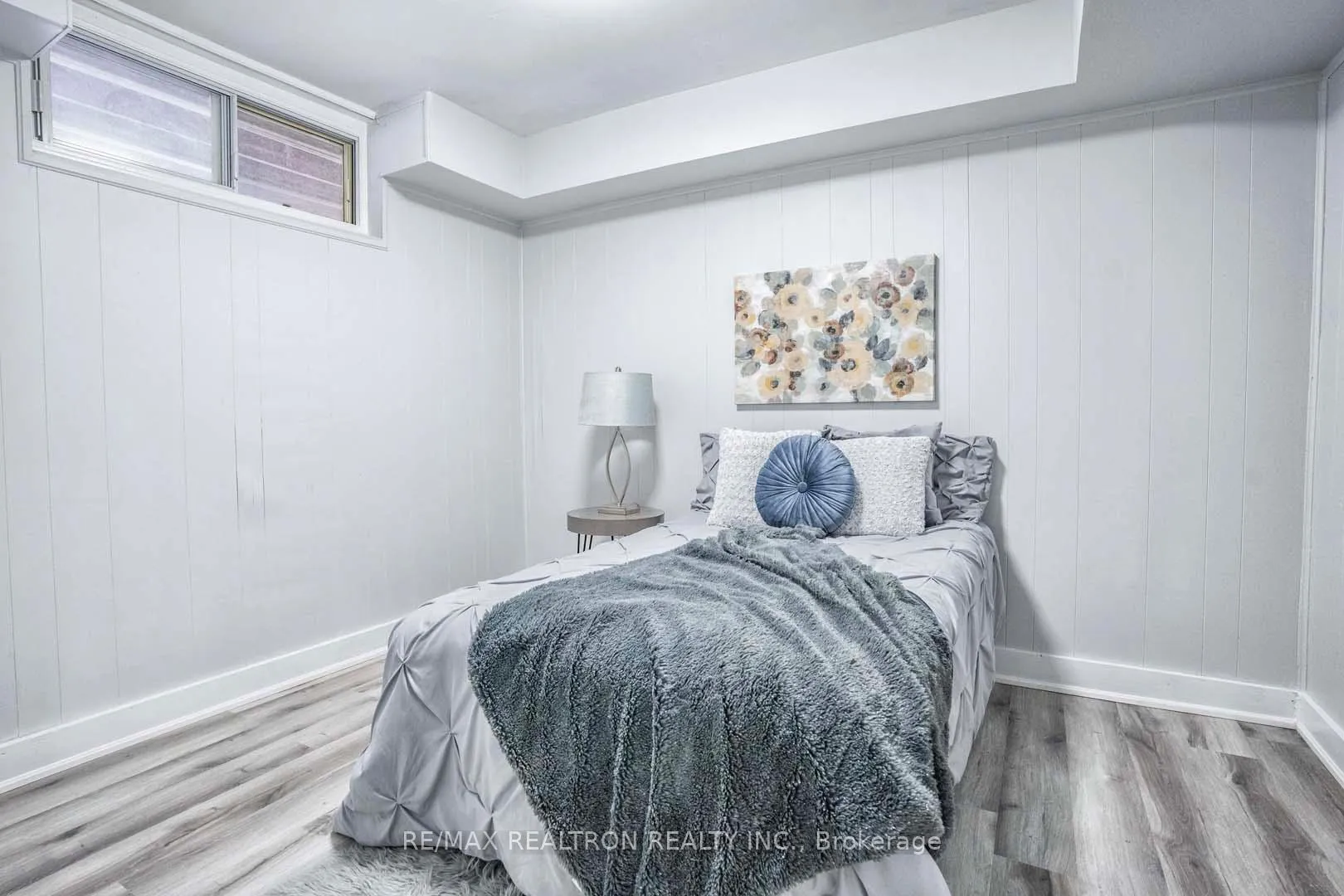 Photo 27 of 57 Thornbeck Drive, Scarborough, Woburn — HOMEH