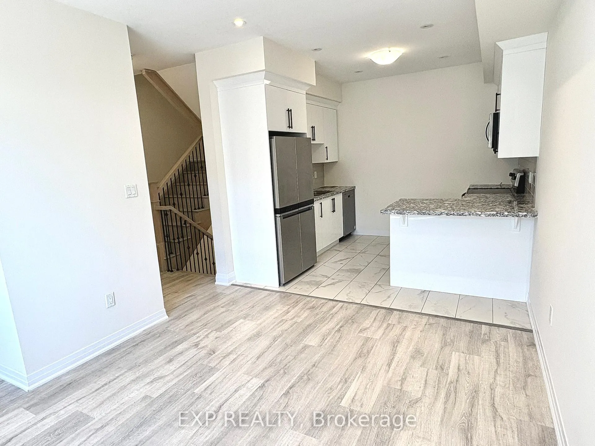 Photo 6 of Unit 22, 305 Garner Road W, Hamilton, Ancaster — HOMEH