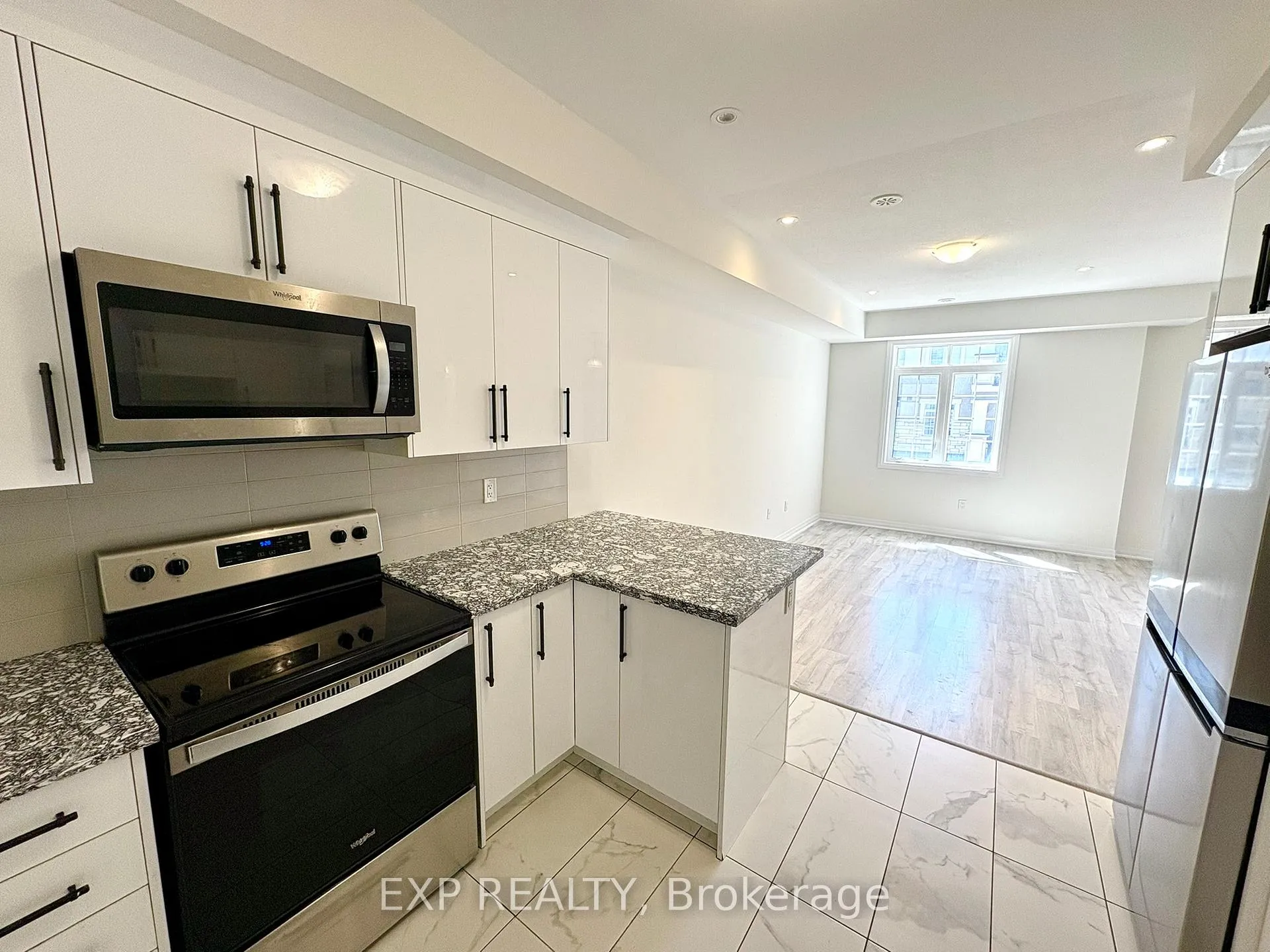 Photo 9 of Unit 22, 305 Garner Road W, Hamilton, Ancaster — HOMEH