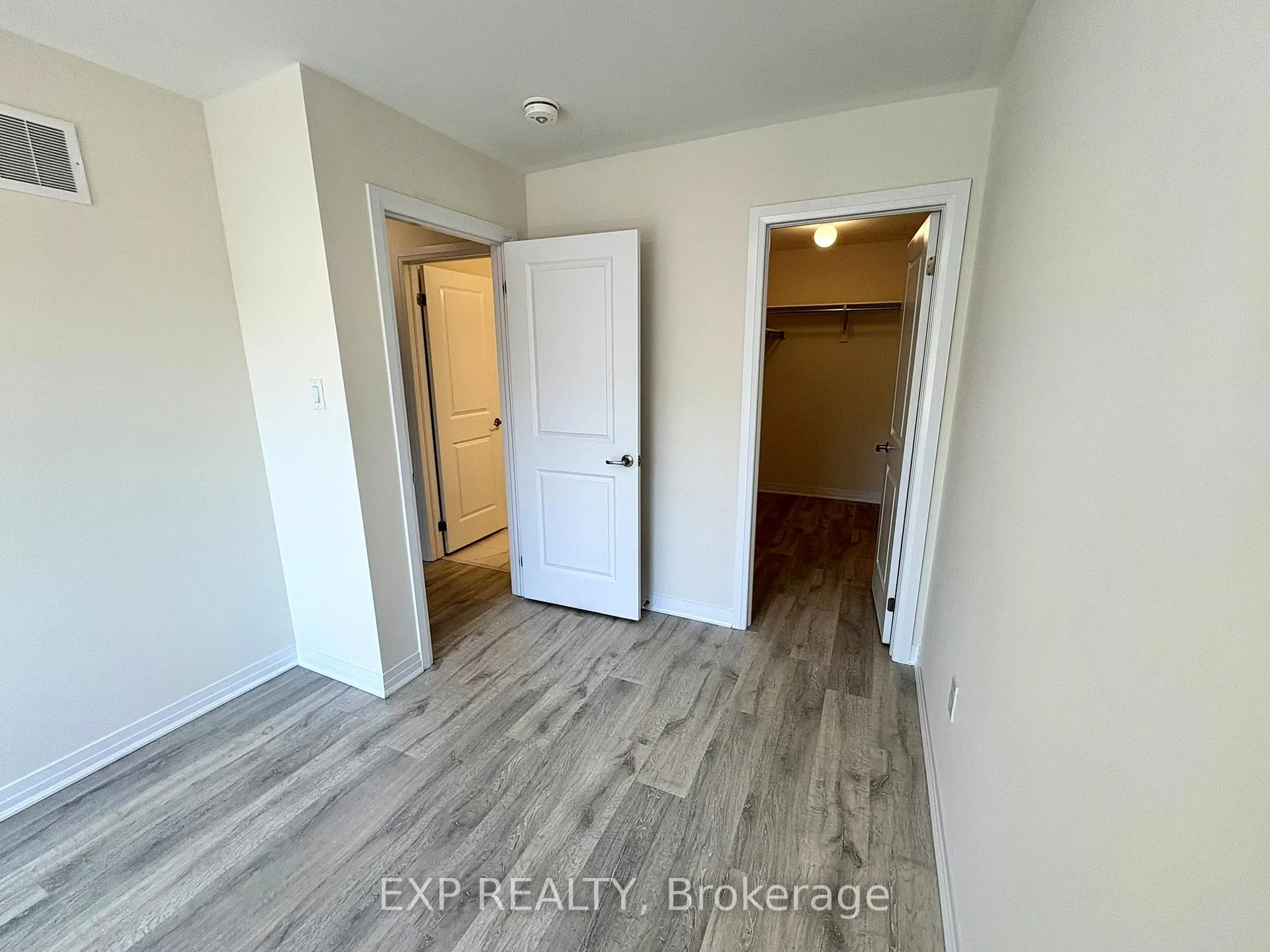 Photo 17 of Unit 22, 305 Garner Road W, Hamilton, Ancaster — HOMEH