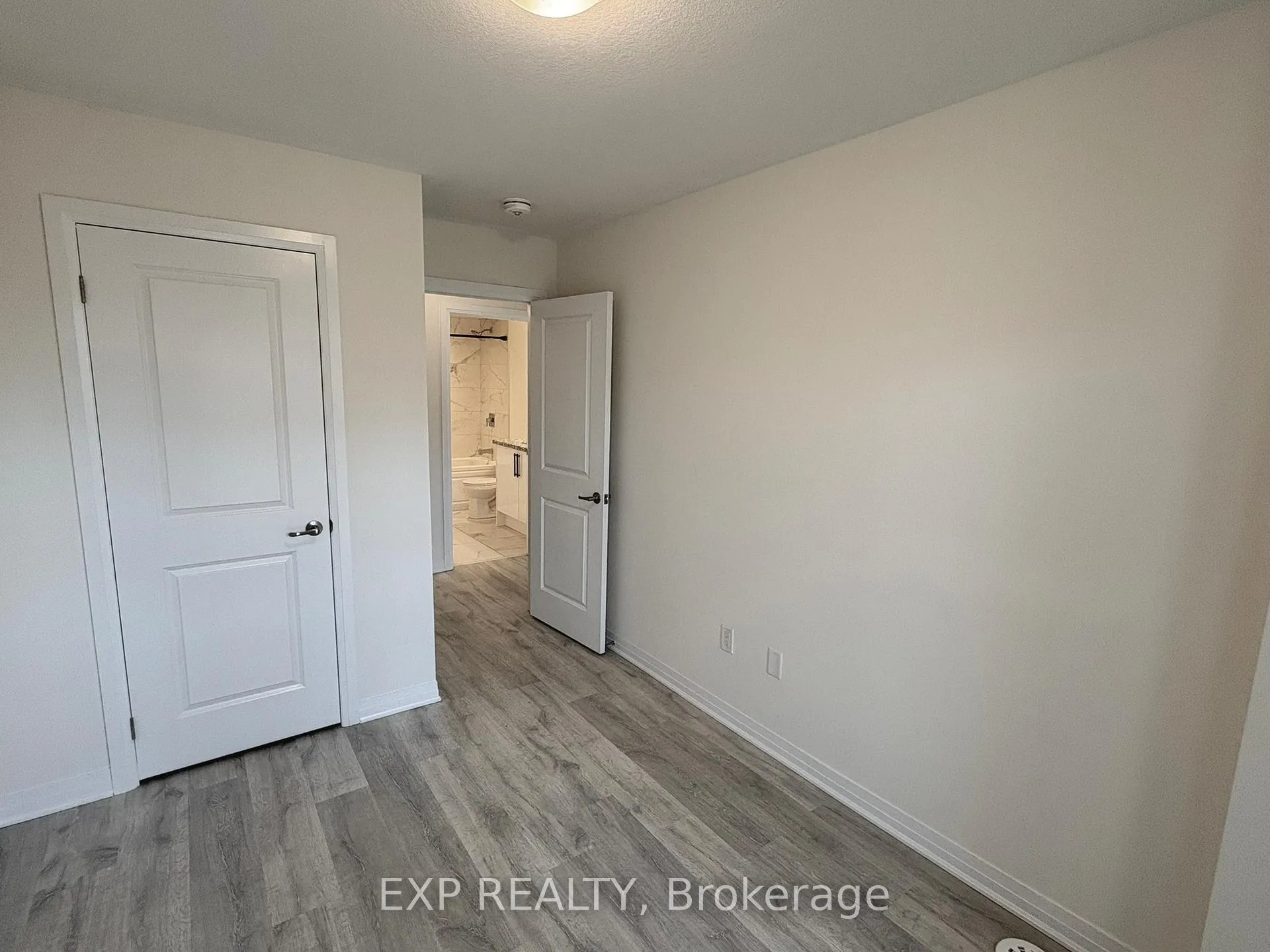 Photo 19 of Unit 22, 305 Garner Road W, Hamilton, Ancaster — HOMEH