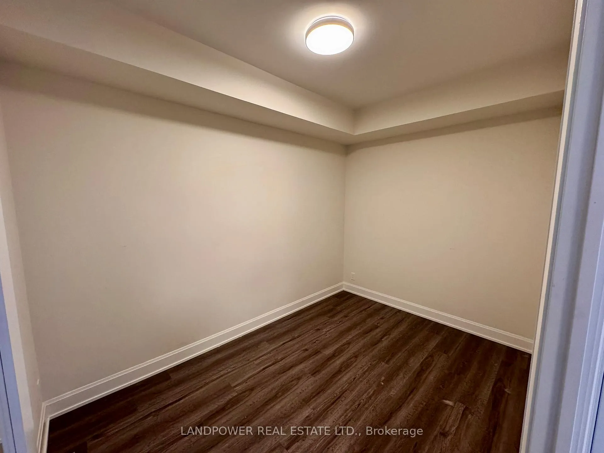 Photo 9 of Unit 1111, 38 Water Walk Drive, Markham, Unionville — HOMEH