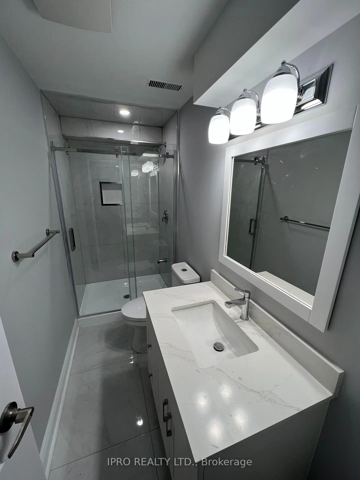 Photo 6 of Unit Bsmt, 7331 Watergrove Road, Mississauga, Lisgar — HOMEH