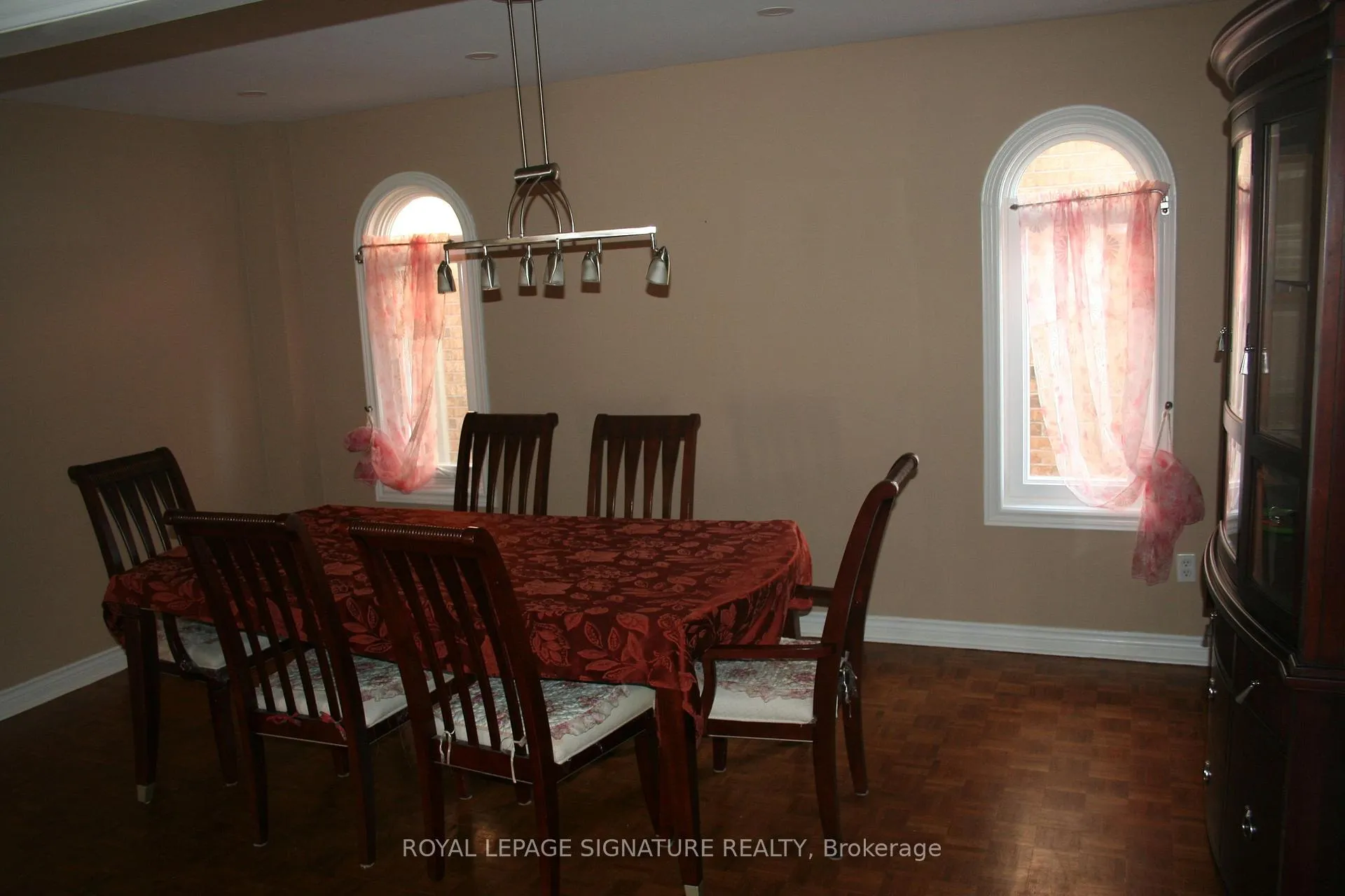 Photo 4 of Unit Upper, 2872 Castlebridge Drive, Mississauga, Central Erin Mills — HOMEH