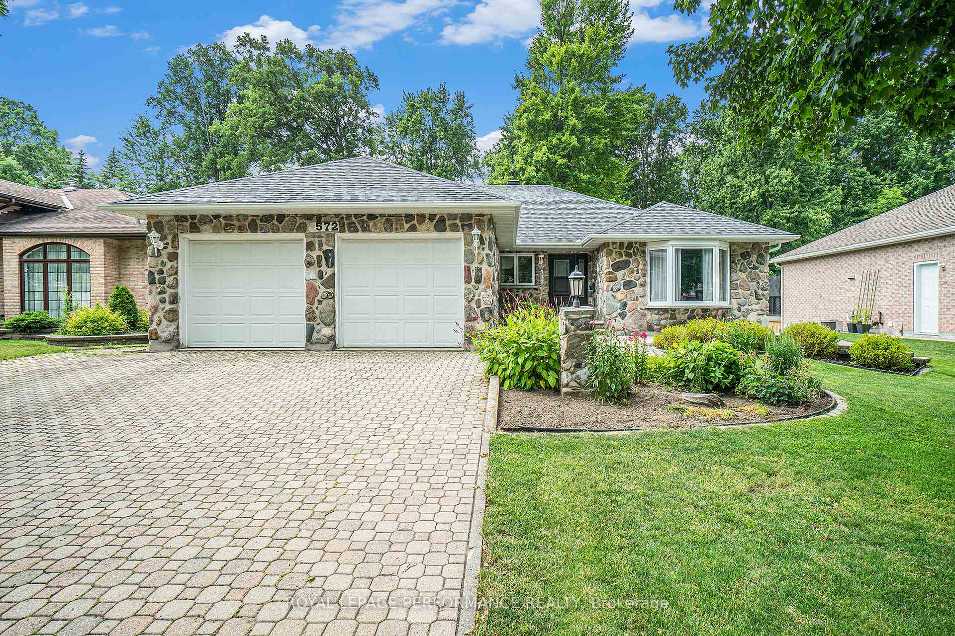 Photo 2 of 572 Dean Drive, Cornwall — HOMEH
