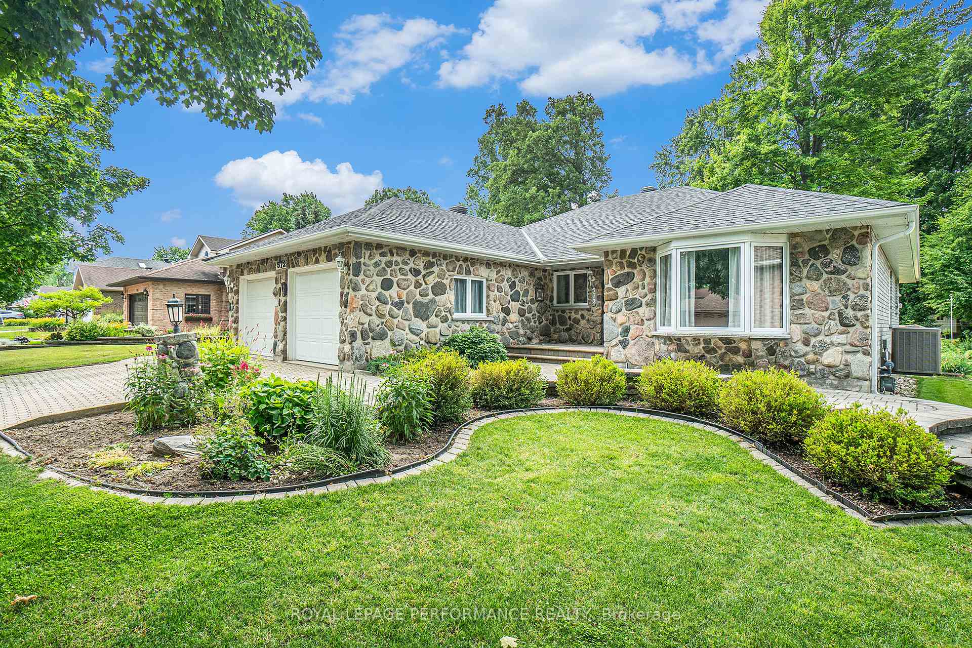 Photo 3 of 572 Dean Drive, Cornwall — HOMEH