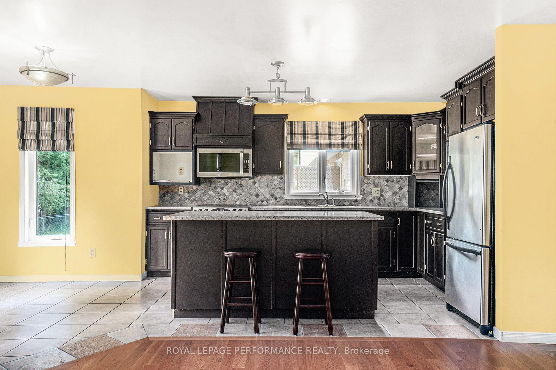 Photo 15 of 572 Dean Drive, Cornwall — HOMEH