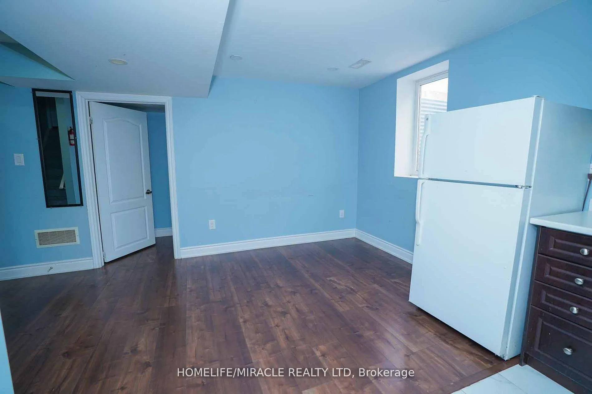 Photo 9 of Unit #Lower, 22 Courtsfield Crescent, Brampton, Fletcher's Meadow — HOMEH